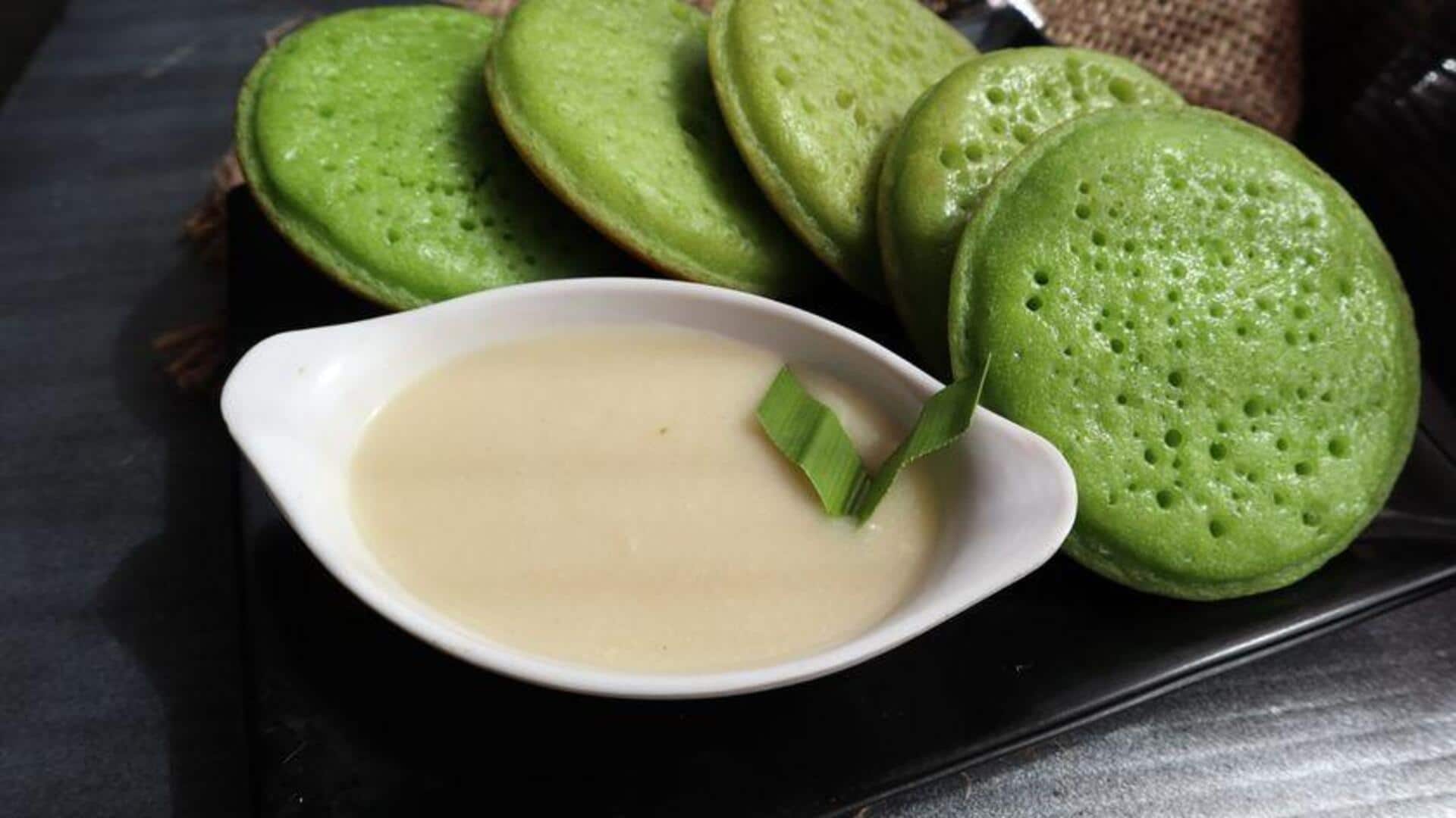 ข้าวเหนียวใบเตยหอมหวานกับกะทิ