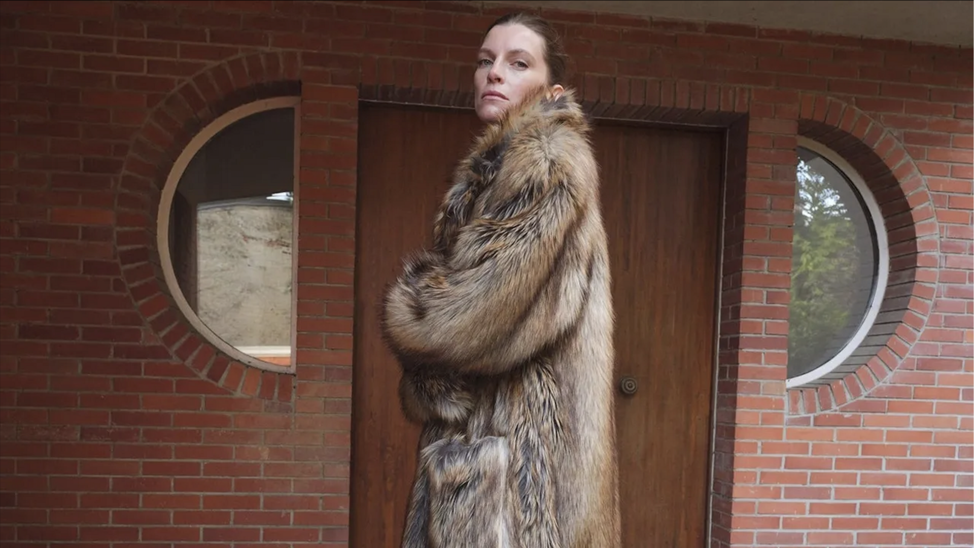 5 สไตล์แฟชั่นที่เข้ากับเสื้อคลุมขนสัตว์อย่างลงตัว 