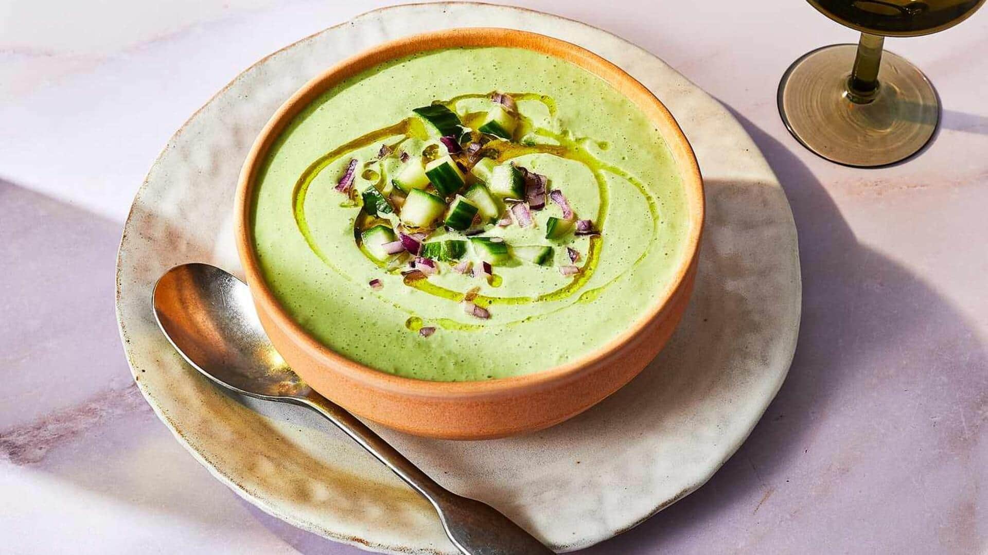 ซุปแตงกวาเย็นรสชาติเค็มกลมกล่อม