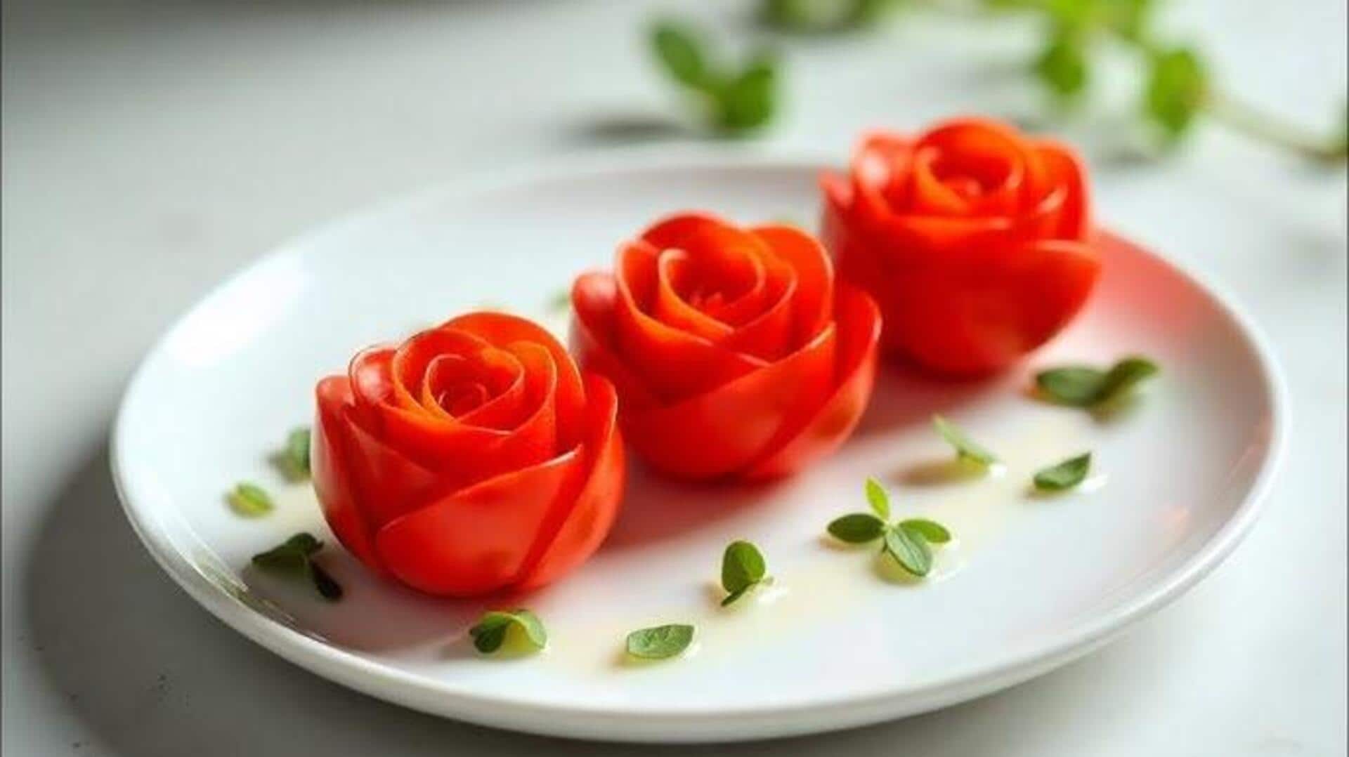 วิธีทำกุหลาบมะเขือเทศประดับจานแบบง่ายๆ