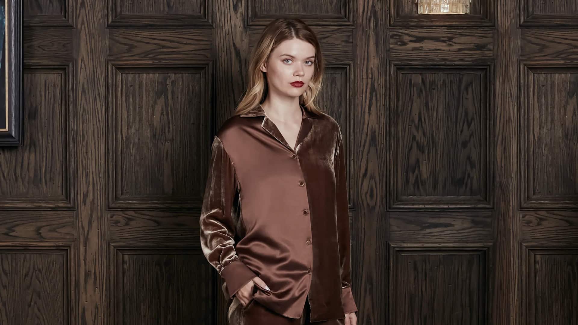 5 สไตล์ที่แมทช์ลงตัวกับเสื้อเชิ้ตไหม