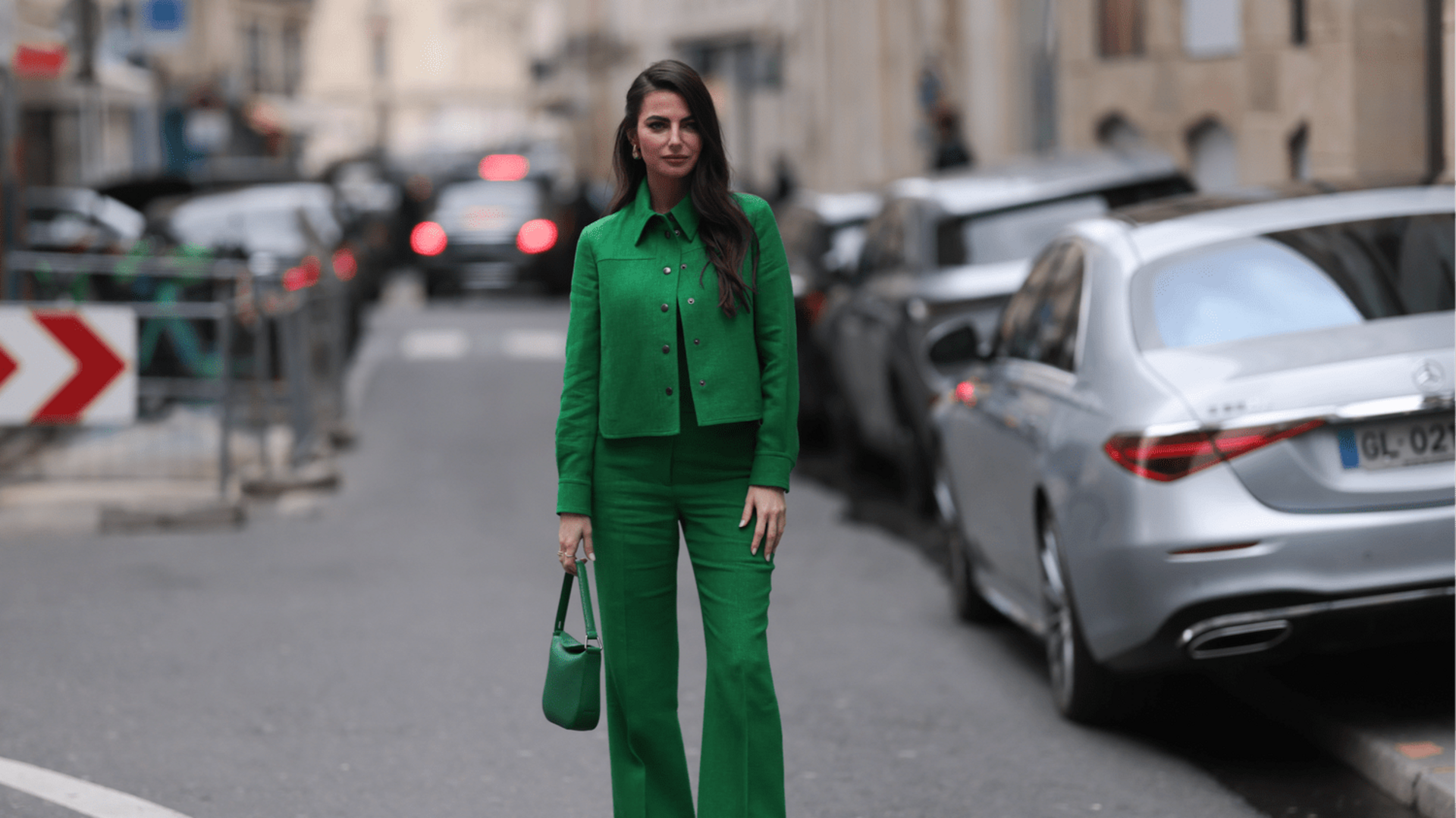 5 สไตล์การแต่งตัวที่แมตช์กับกางเกงขาบาน