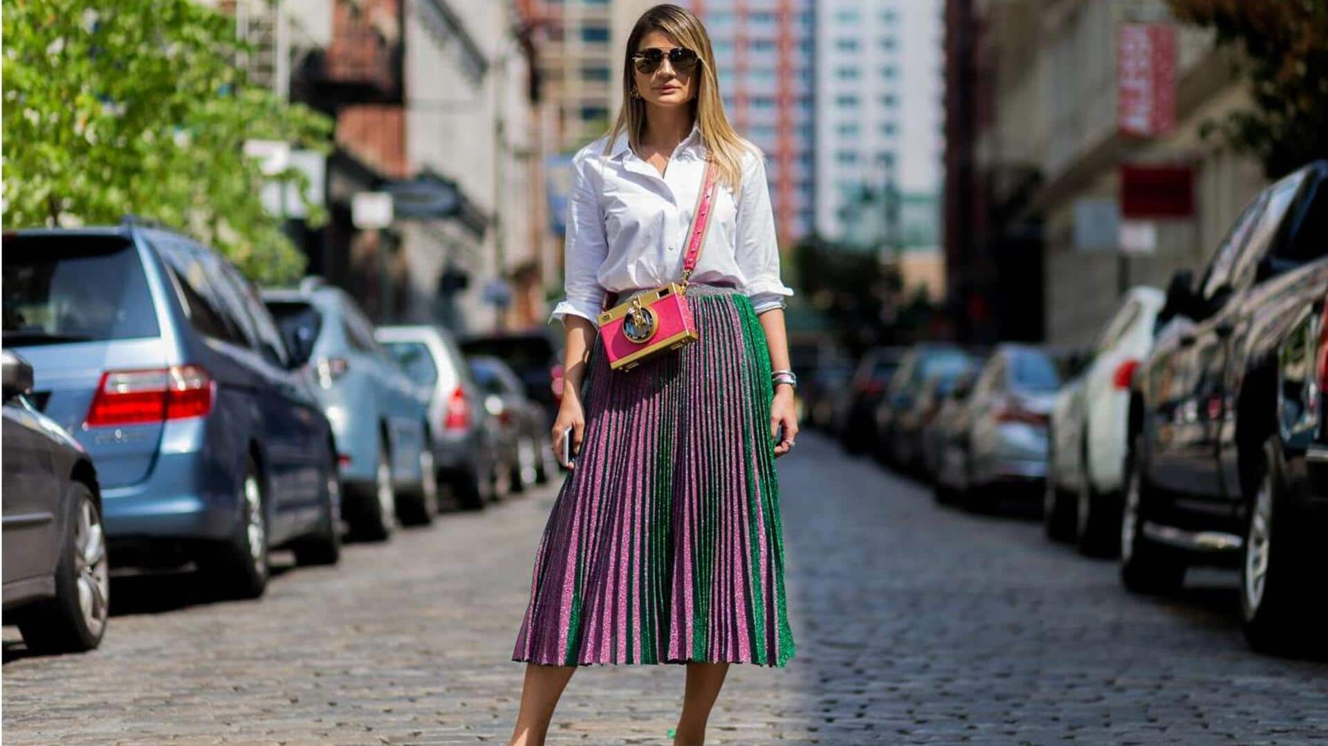 5 สไตล์แมทช์กระโปรงพลีทให้ดูดีมีสไตล์