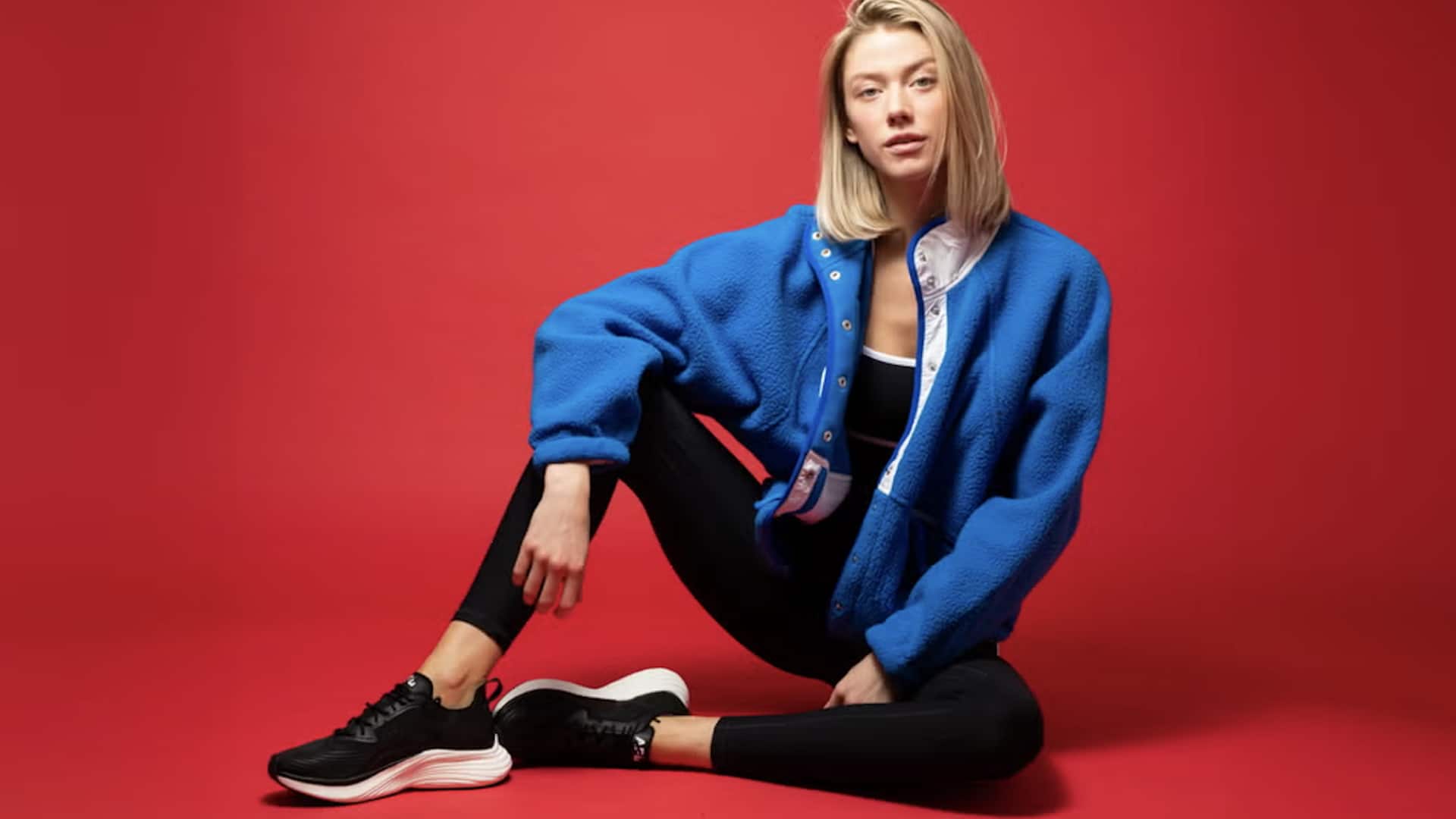 5 สไตล์แฟชั่นที่เข้ากับเสื้อแจ็คเก็ตฟลีซได้อย่างลงตัว