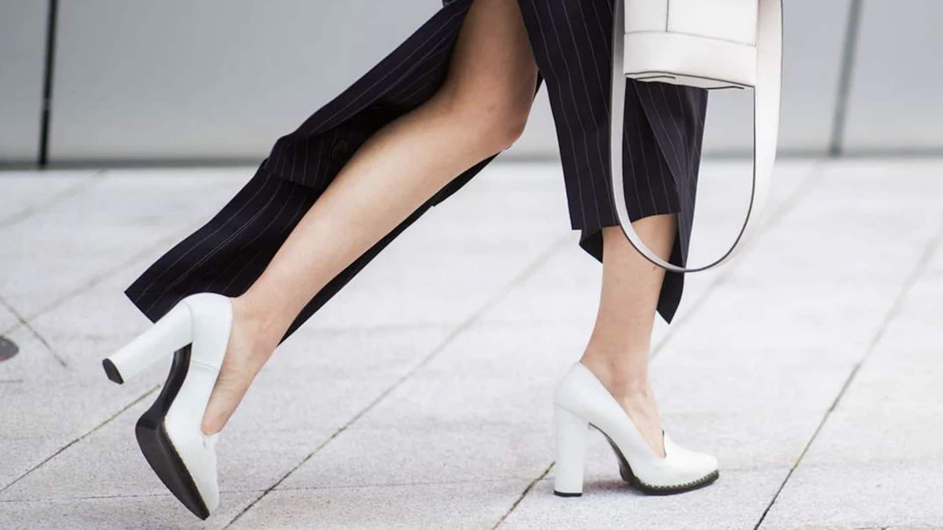 5 ลุคสุดปังที่แมตช์กับรองเท้าส้นบล็อกได้ลงตัว 5 ลุคสุดปังที่แมตช์กับรองเท้าส้นบล็อกได้ลงตัว