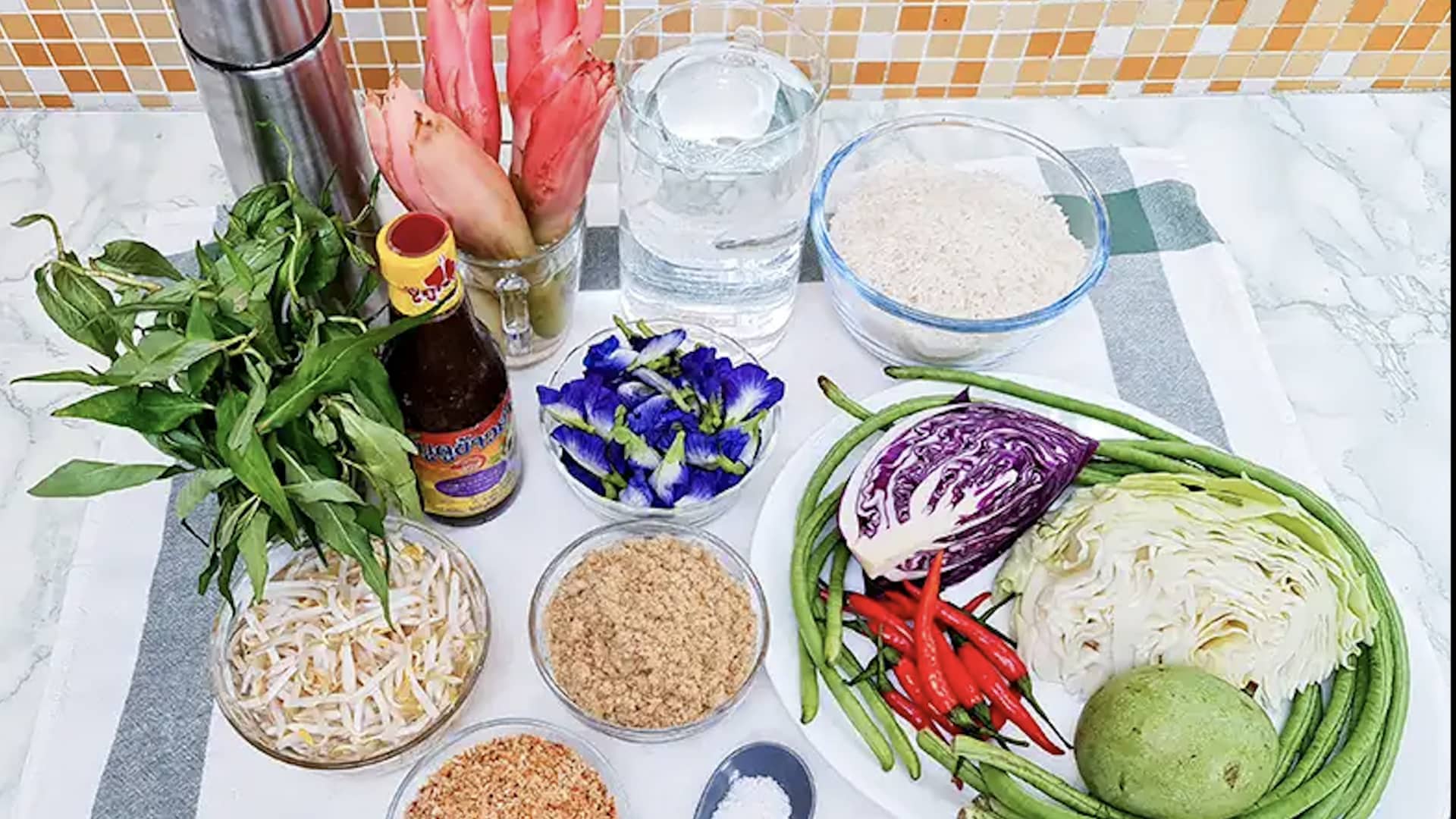 สูตรข้าวเหนียวปั้นดอกโหระพา ทำง่าย อร่อยทุกคำ สูตรข้าวเหนียวปั้นดอกโหระพา ทำง่าย อร่อยทุกคำ