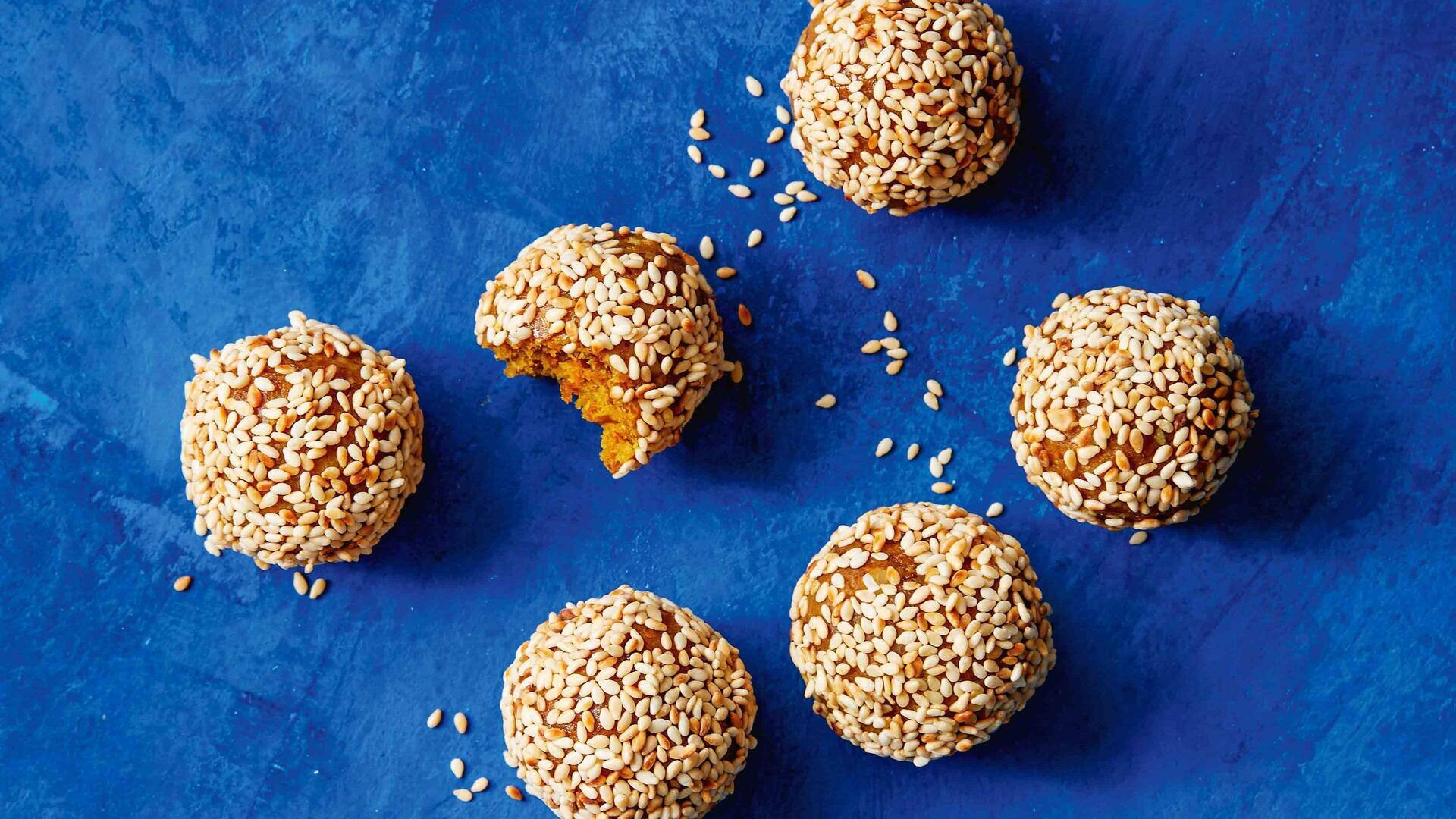 ลูกบอลพลังงานขมิ้น-อินทผลัม: ของว่างเพื่อสุขภาพทำง่าย