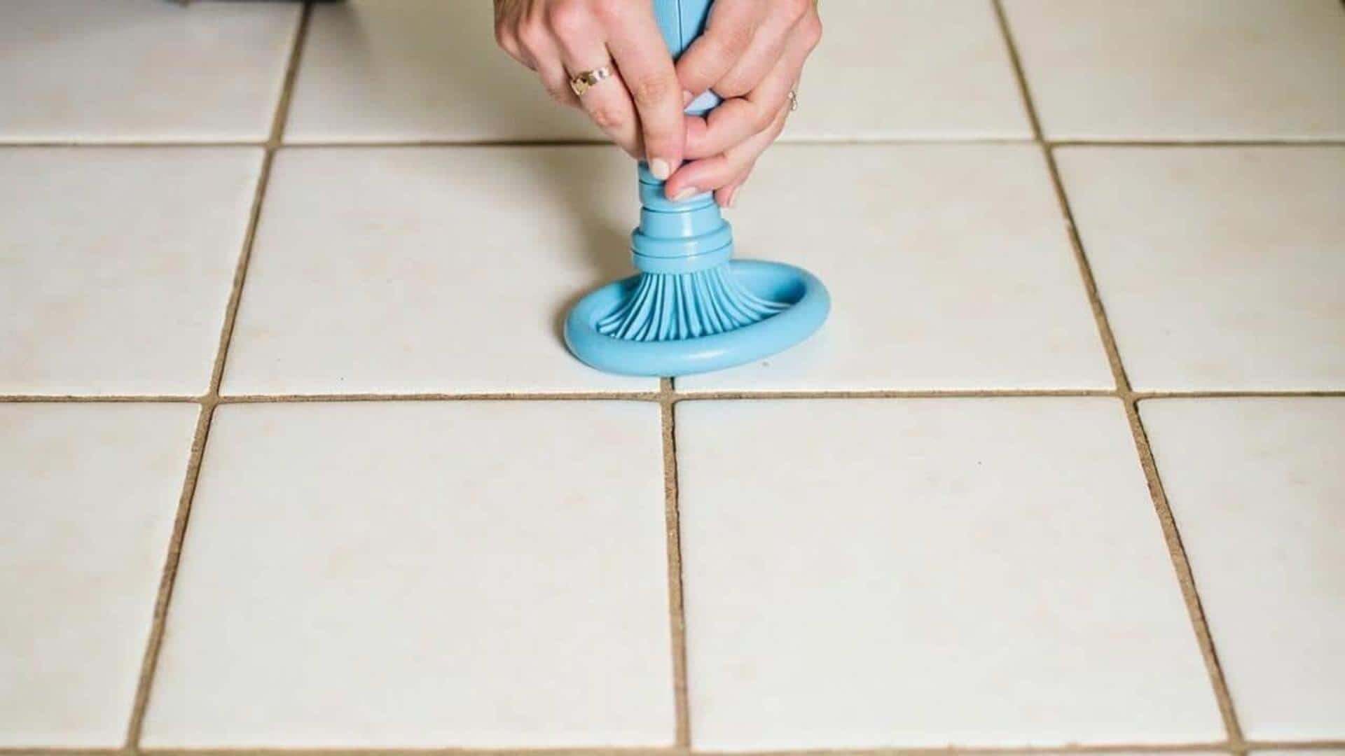 ใช้ปูนยาแนวเหลืออย่างชาญฉลาดในการซ่อมบ้าน