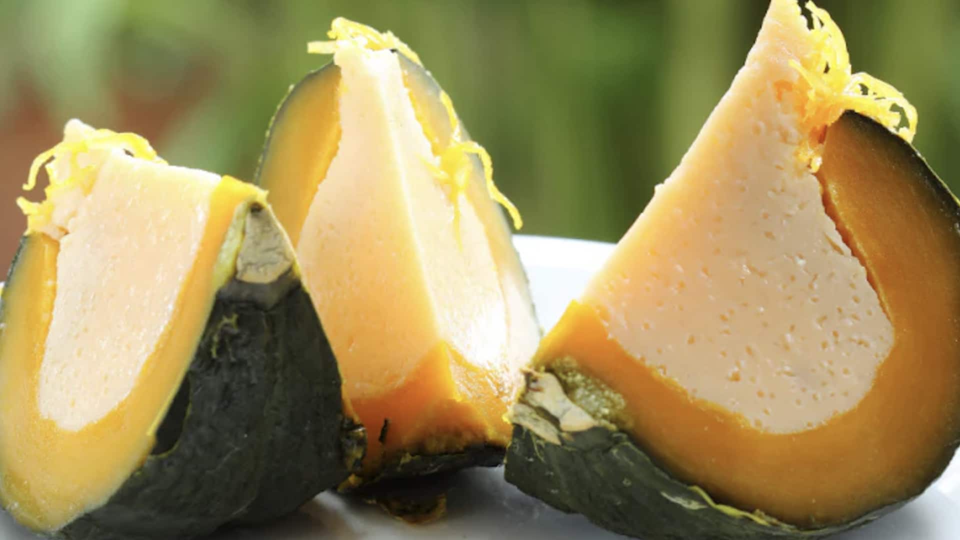 ขนมฟักทองนึ่งมะพร้าวงา เมนูหวานไทยทำง่าย