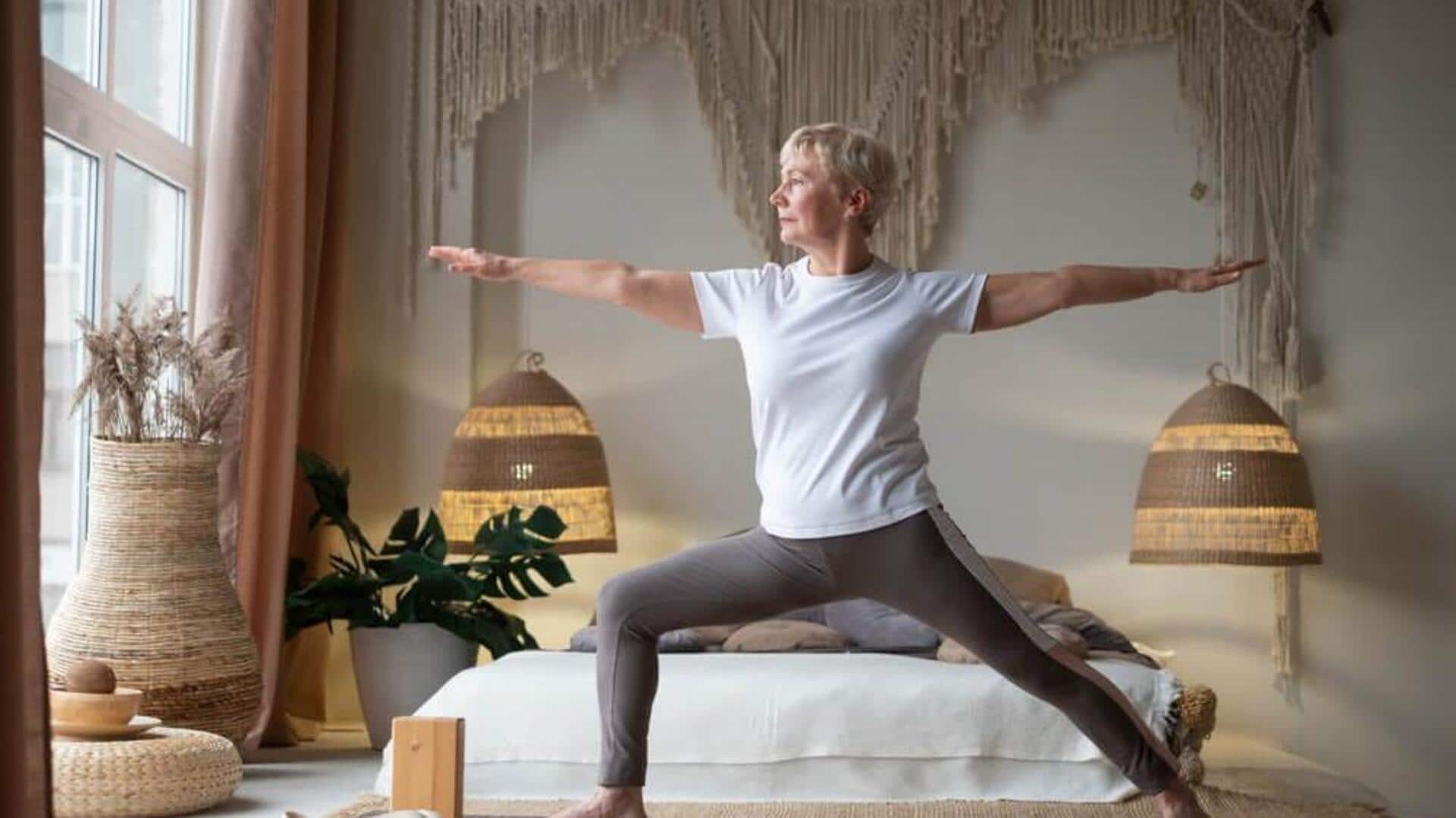 4 ท่าโยคะยืดเหยียด เพิ่มสมาธิและความชัดเจนทางจิตใจในชีวิตประจำวัน