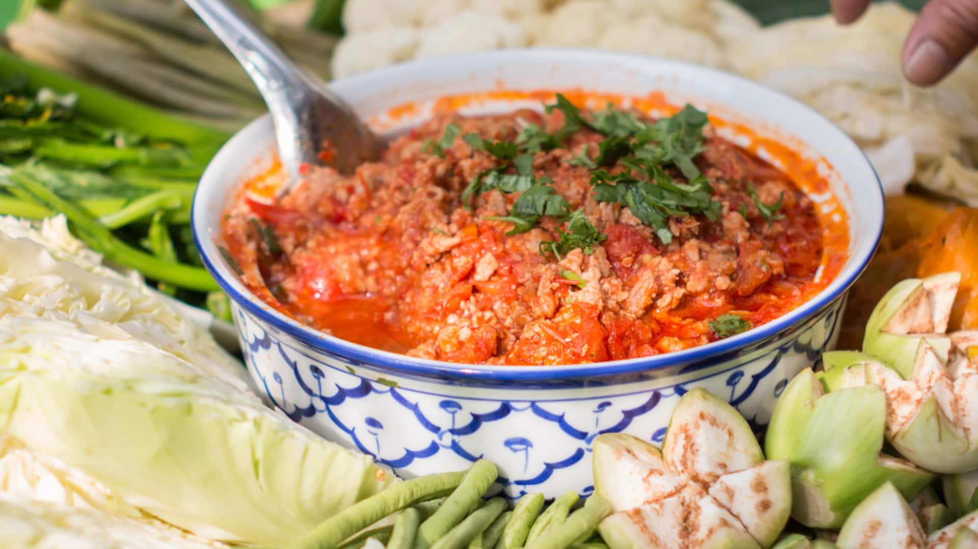 เปิดรสชาติแท้จากเหนือกับน้ำพริกอ่องสูตรดั้งเดิม