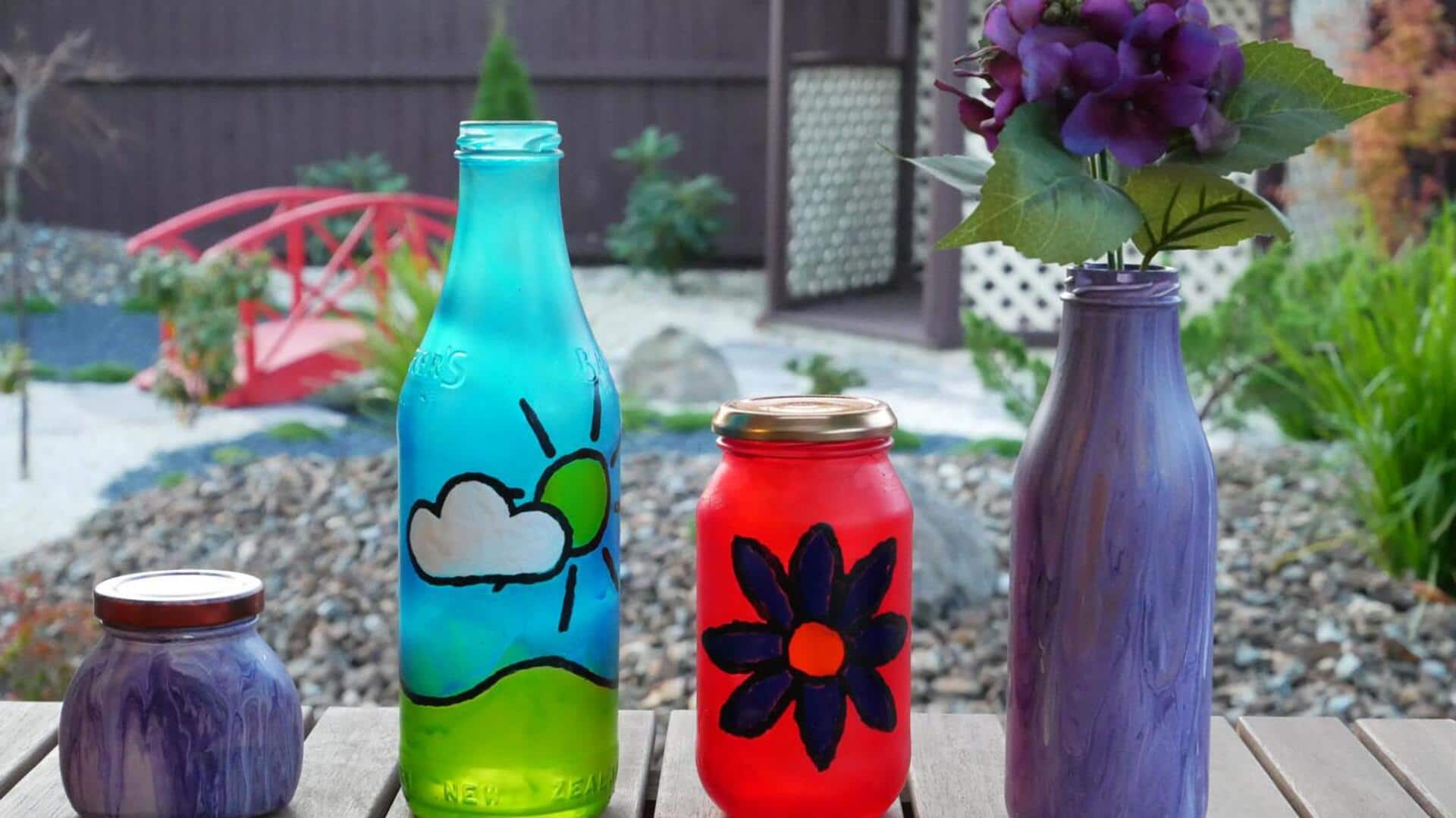 DIY แจกันสุดเก๋จากขวดเปล่าและเทียนไขหลอม