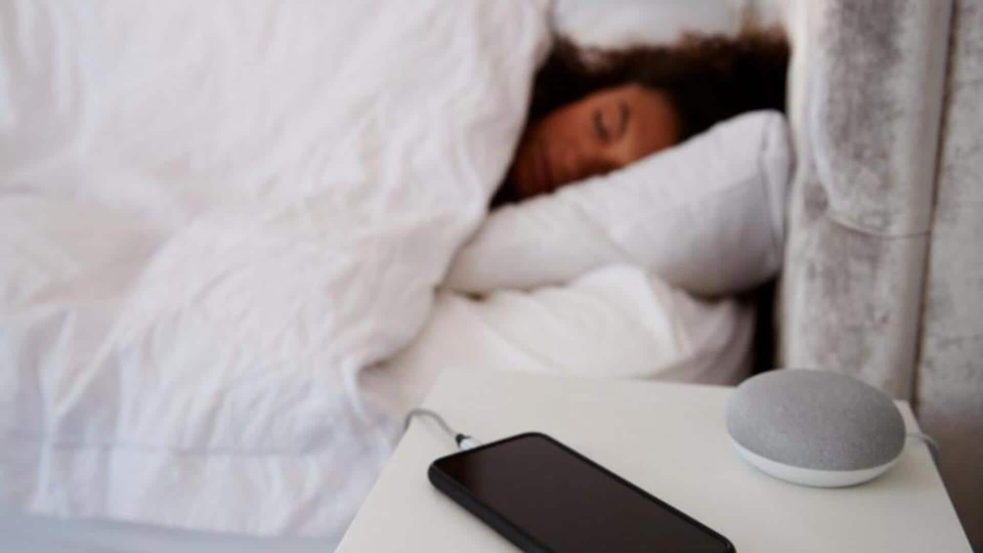 5 นิสัยที่ควรหลีกเลี่ยงก่อนนอนเพื่อลดเวลาหน้าจอ