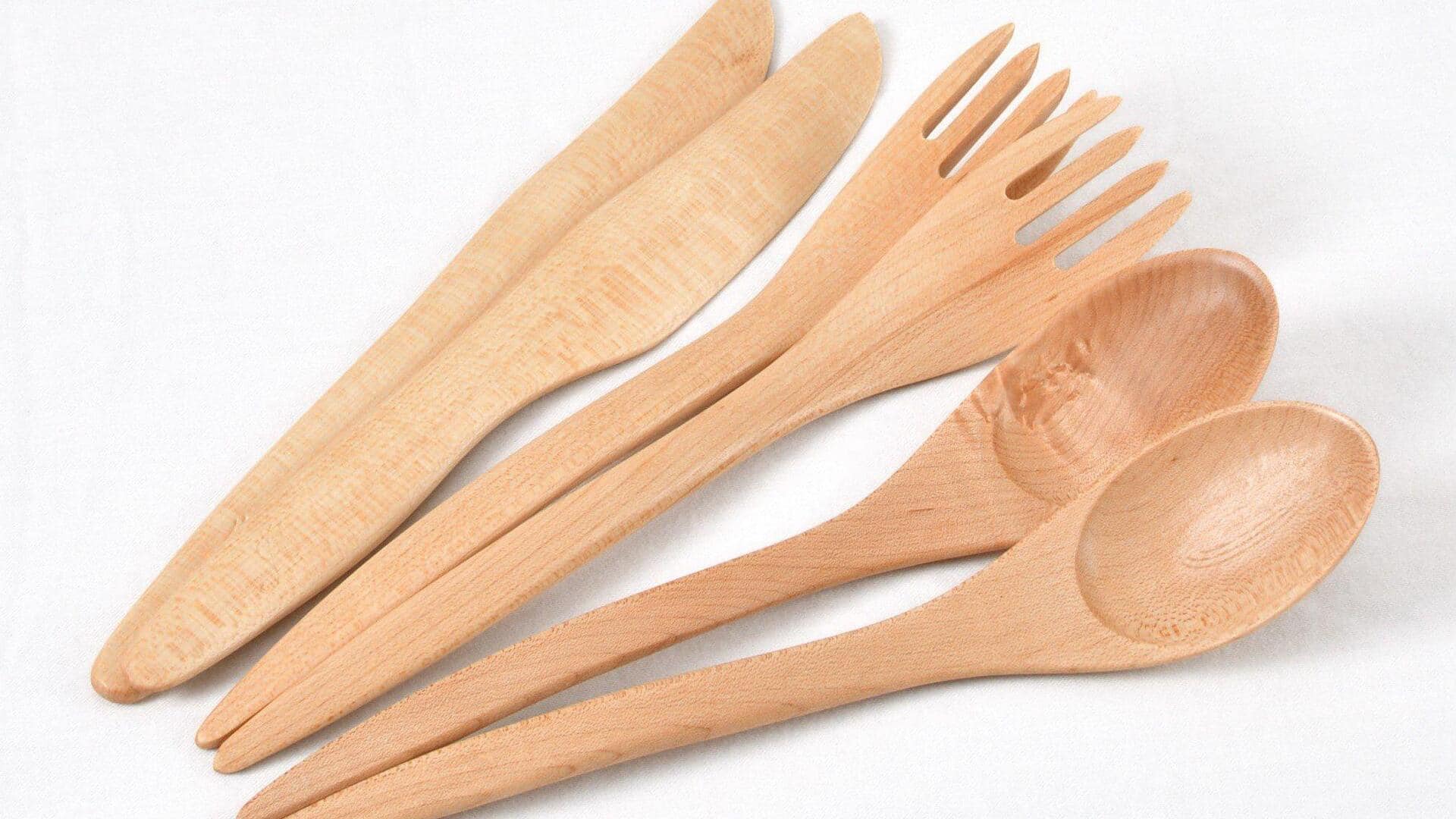 เคล็ดลับฟื้นฟูช้อนส้อมไม้เก่าแบบประหยัด