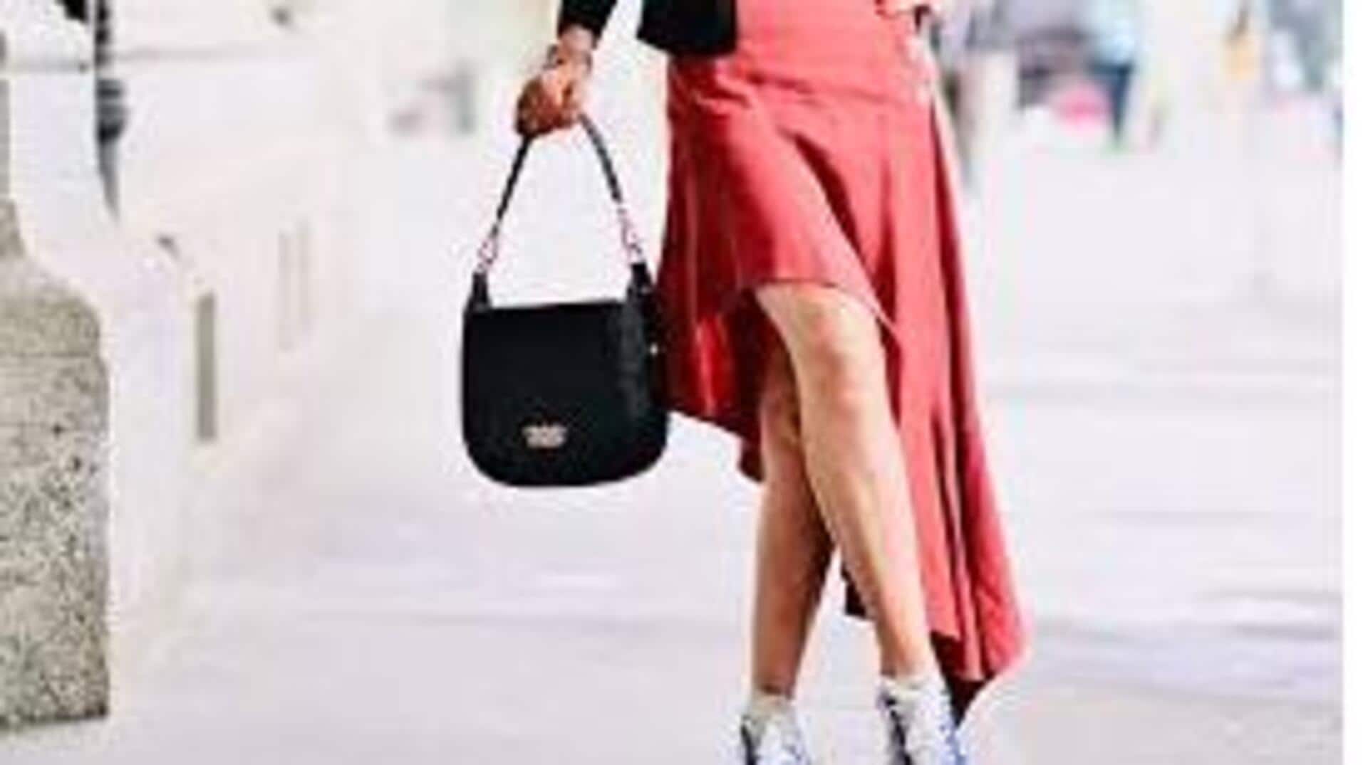 5 สไตล์แมตช์กระโปรงอสมมาตรให้ดูเก๋