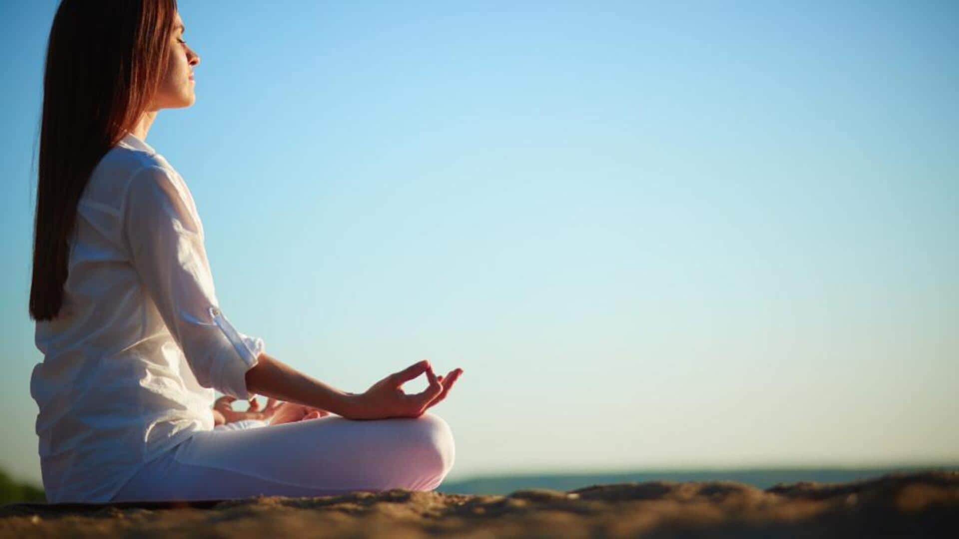 การทำสมาธิในยามเย็น: เสริมสุขภาพจิตด้วยความเงียบสงบ