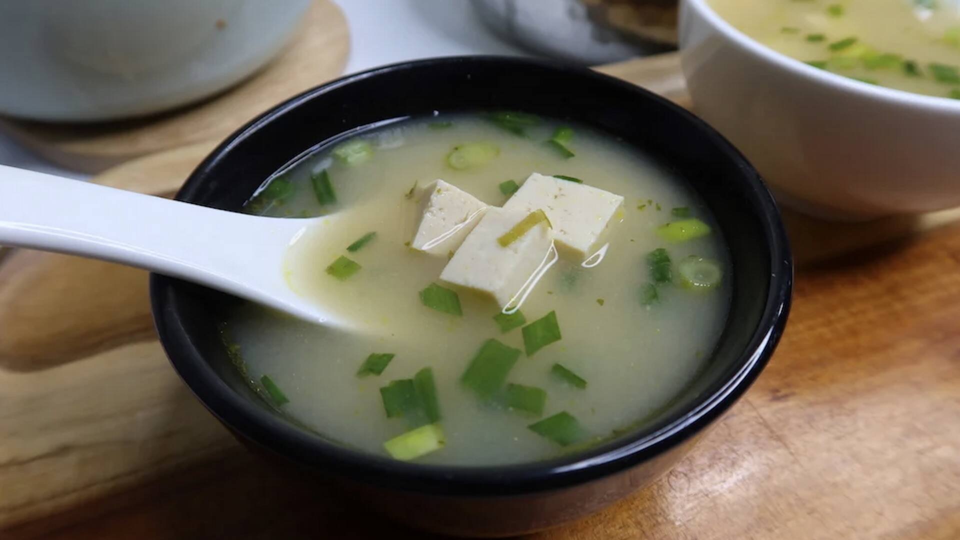 เคล็ดลับทำซุปมิโซะให้อร่อย ด้วยน้ำดาชิที่คุณทำเองได้ 