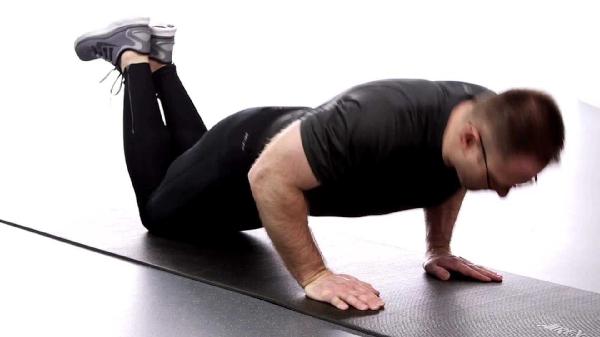 วิดพื้นเข่าสำหรับมือใหม่ เสริมกล้ามเนื้อช่วงบนง่ายๆ