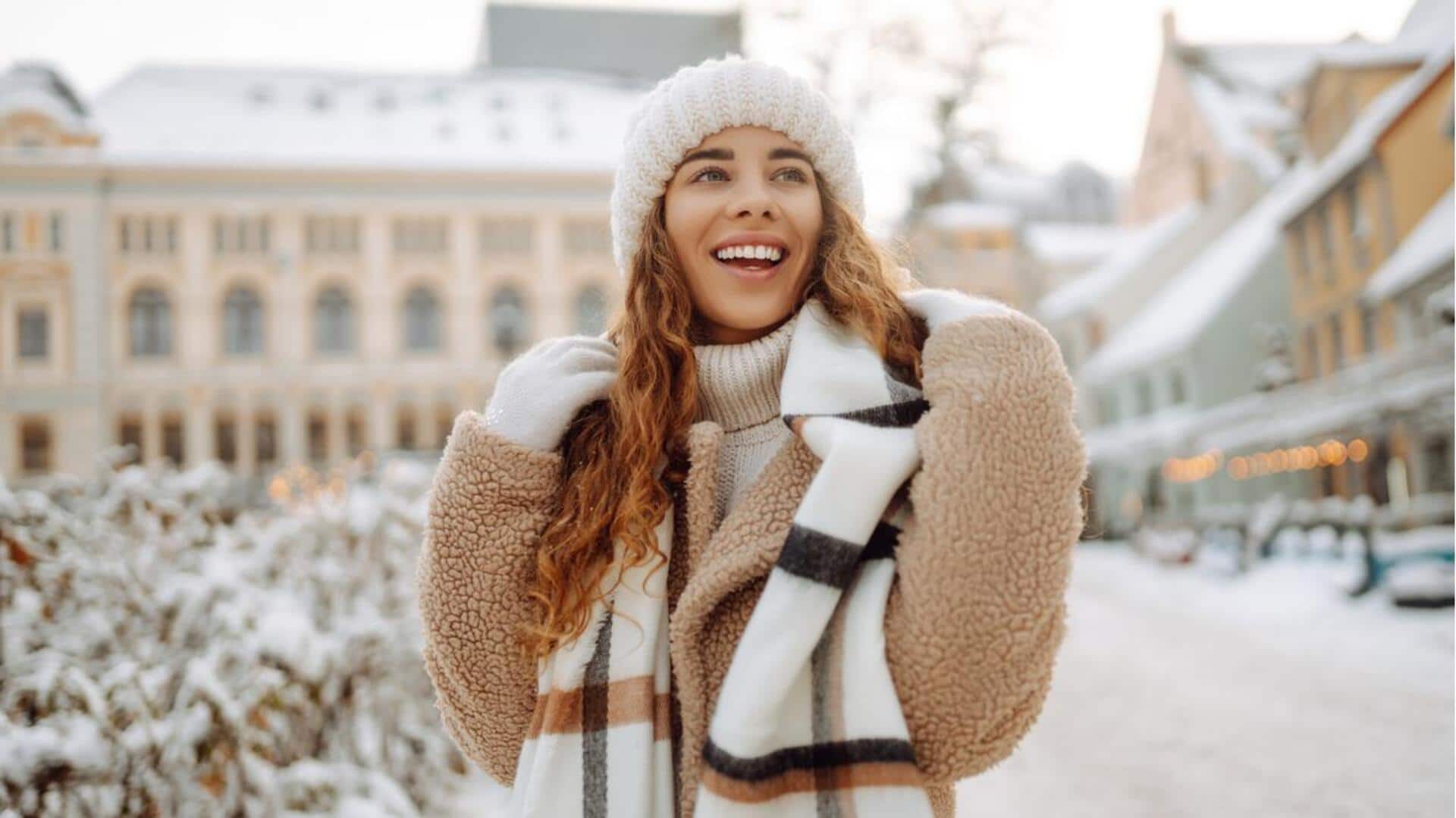 5 สไตล์แฟชั่นที่แมทช์ลงตัวกับผ้าพันคอพรมขนสัตว์ 