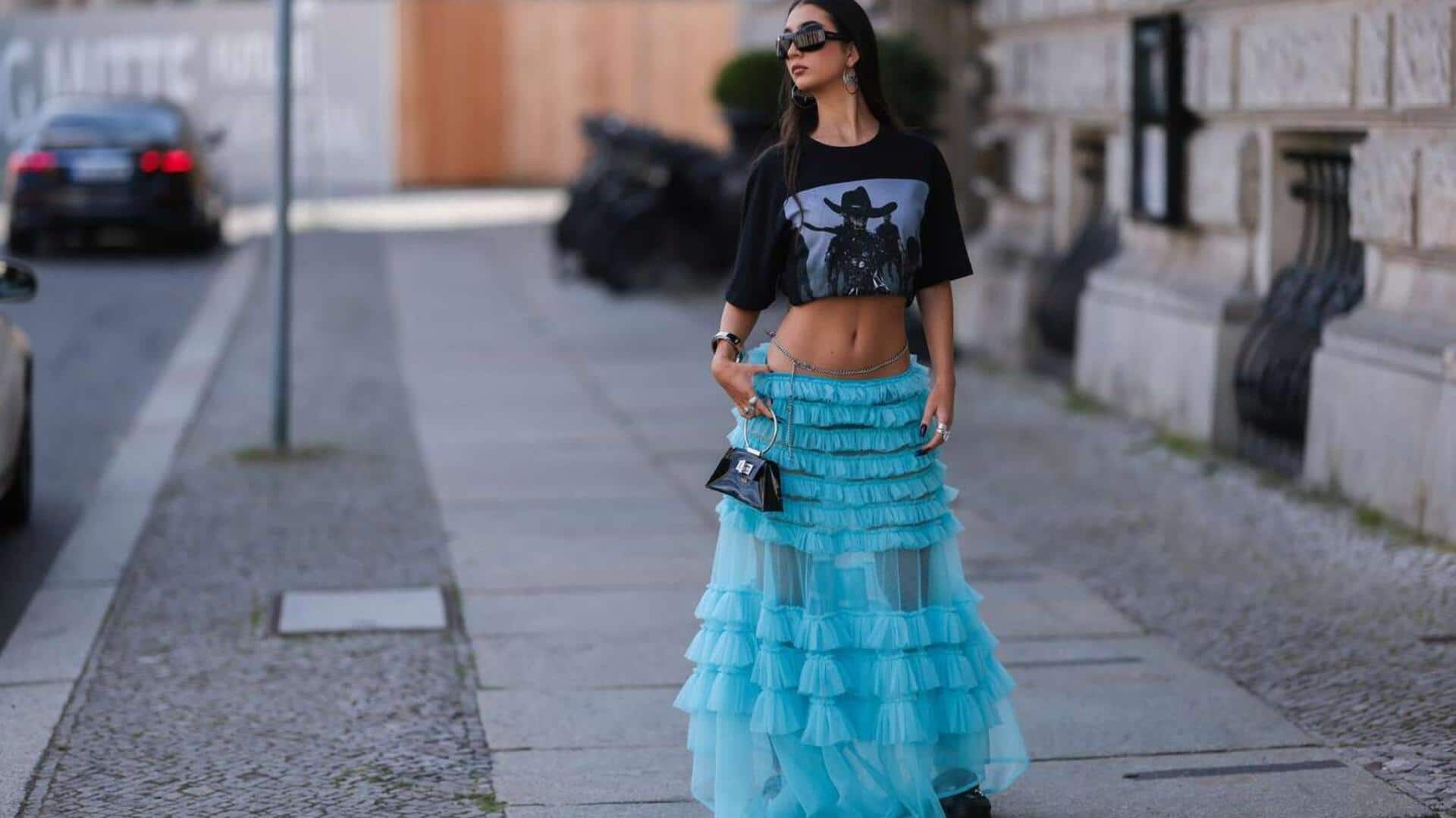 5 สไตล์แต่งตัวที่แมตช์กับกระโปรงพันรอบได้อย่างลงตัว