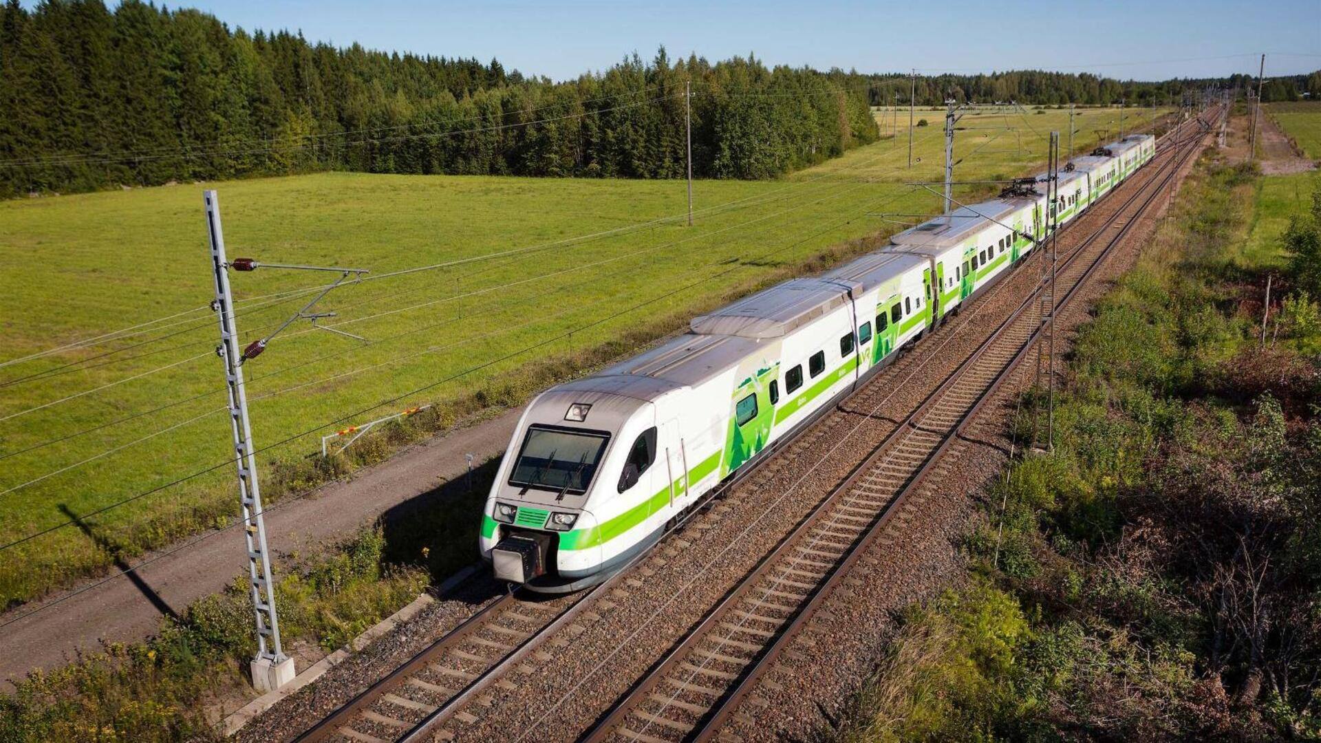 การเดินทางโดยรถไฟผ่านป่าที่สงบงดงามในฟินแลนด์