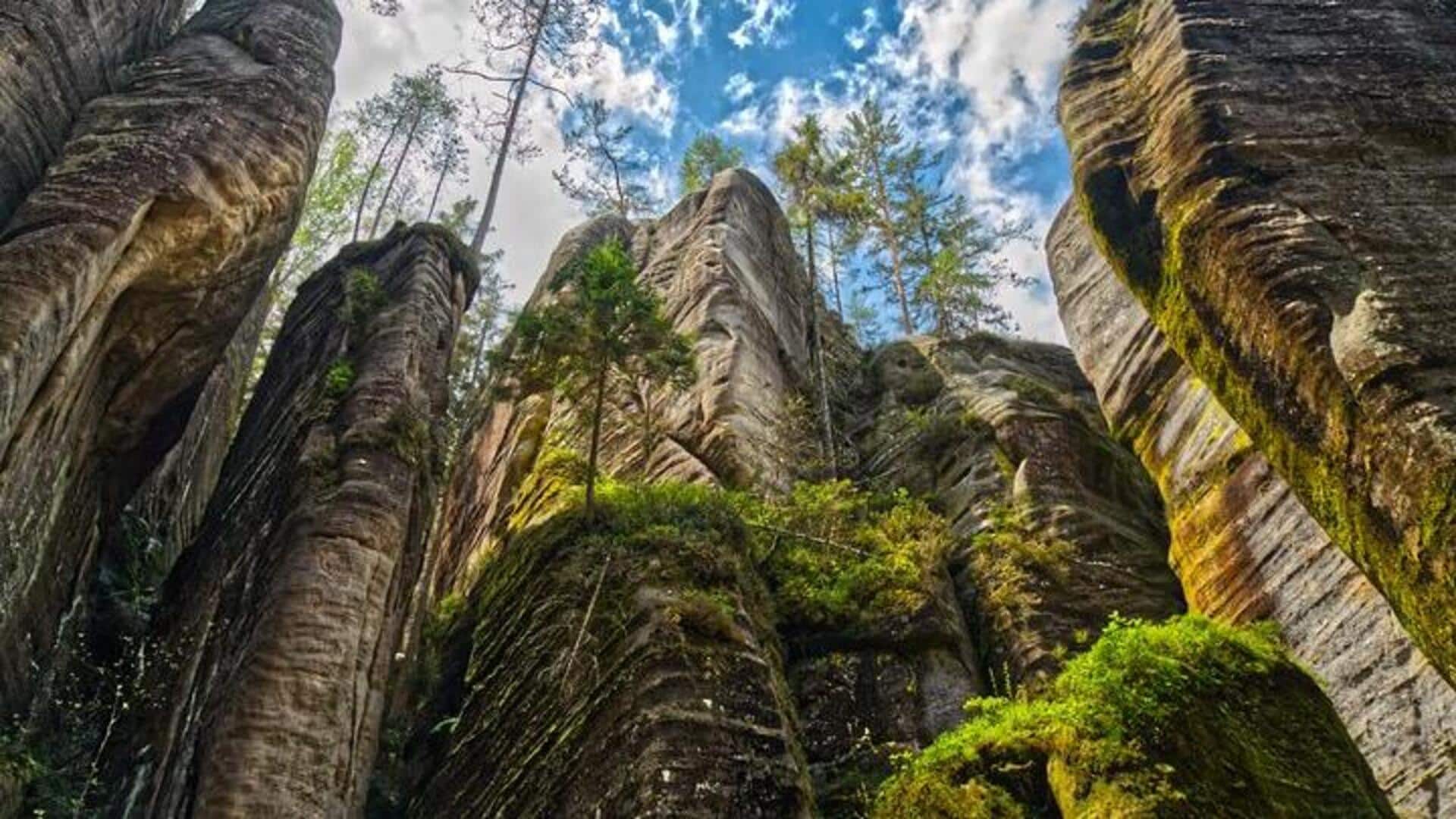 สำรวจความมหัศจรรย์ของหินรูปร่างแปลกตาในสาธารณรัฐเช็ก