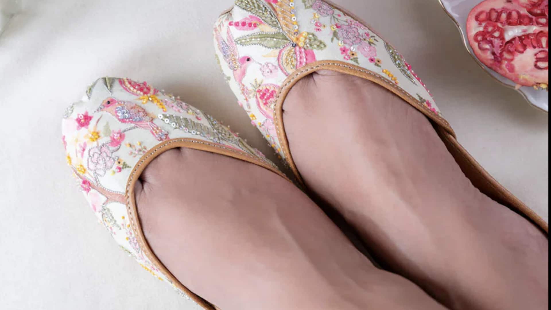 5 สไตล์จุตติที่แมตช์กับชุดชูริดาร์อย่างมีเสน่ห์