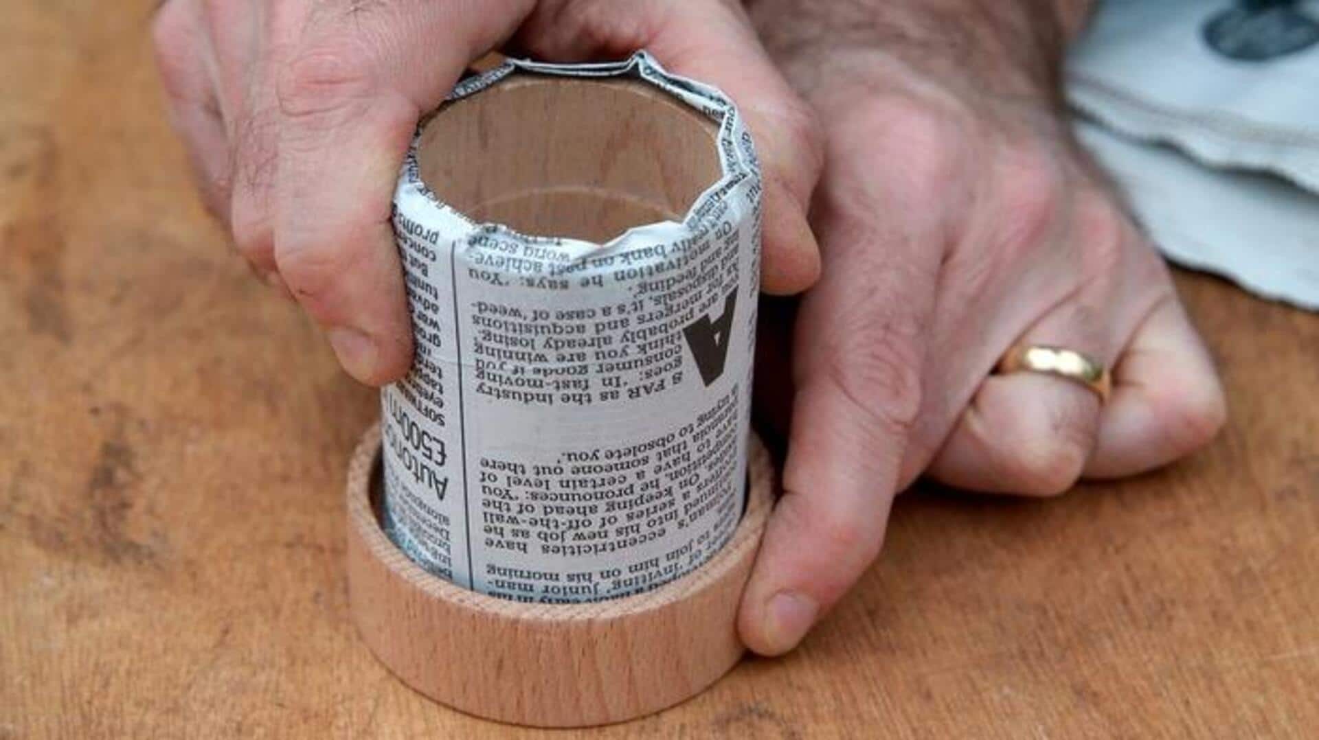 DIY กระถางต้นไม้จากหนังสือพิมพ์เก่าแบบย่อยสลายได้ DIY กระถางต้นไม้จากหนังสือพิมพ์เก่าแบบย่อยสลายได้