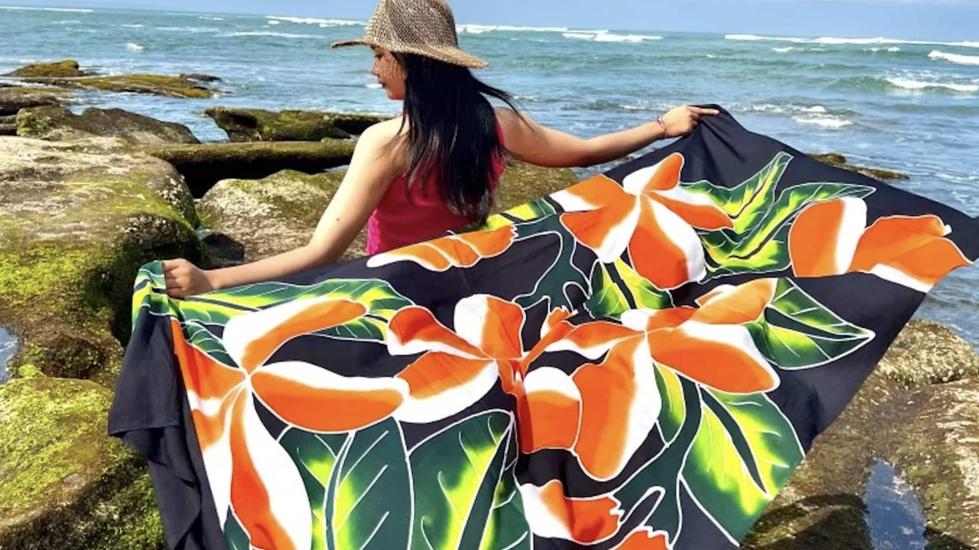 5 สไตล์ที่แมตช์กับผ้าถุงหน้าร้อนได้อย่างลงตัว