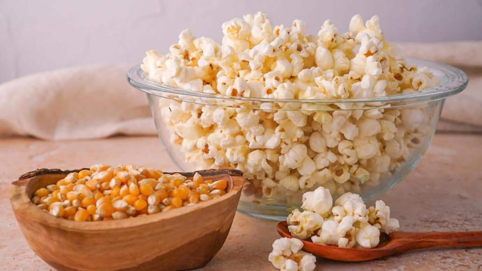 ข้าวโพดคั่วอบลมร้อน: 5 วิธีเพิ่มรสชาติให้ขบเคี้ยวเพื่อสุขภาพ