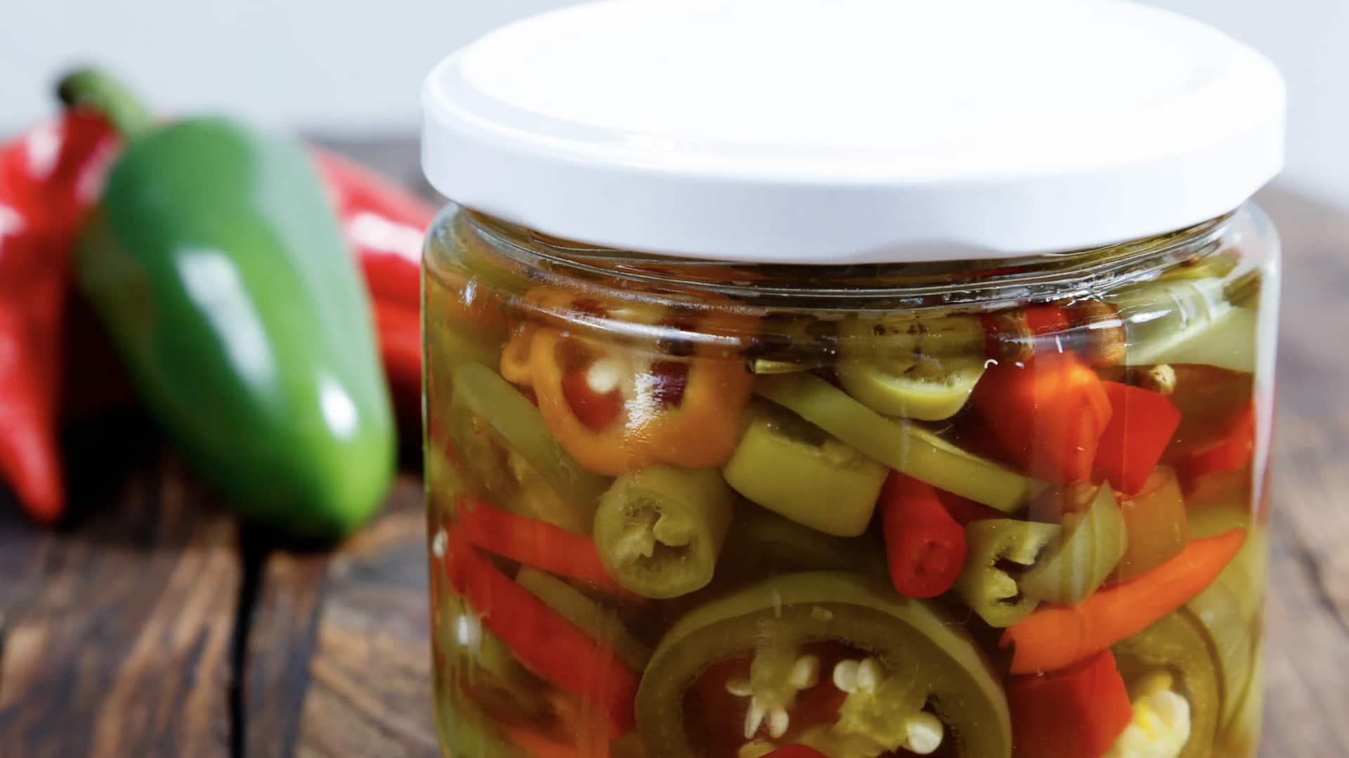 น้ำพริกมะตูมดอง: รสเปรี้ยวหวานที่ครองใจไม่เสื่อมคลาย