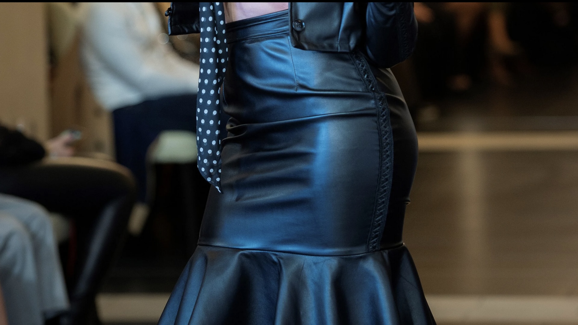 5 สไตล์คาฟตันแมตช์ลงตัวกับกระโปรงทรัมเป็ต