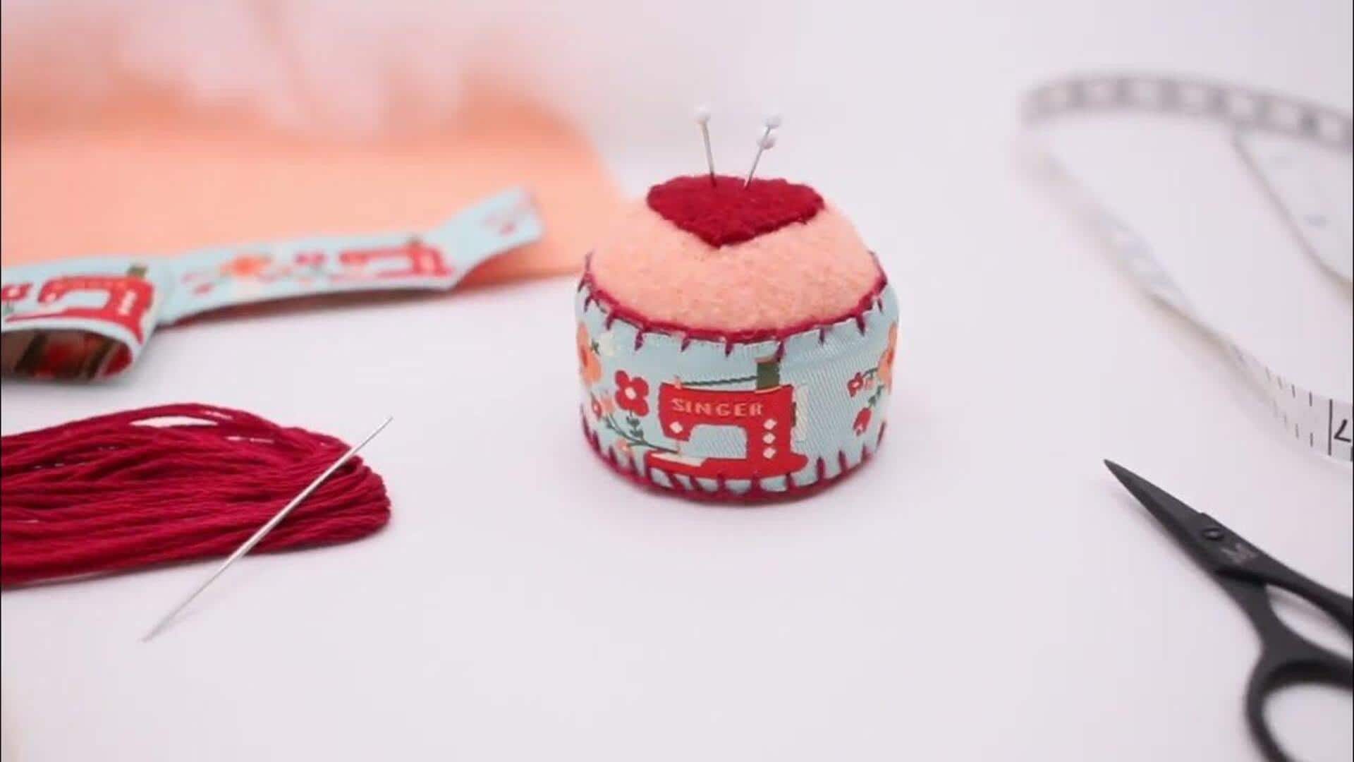 แปลงฝาขวดเป็นหมอนเข็มสุดเก๋ ทำเองได้ง่ายๆ