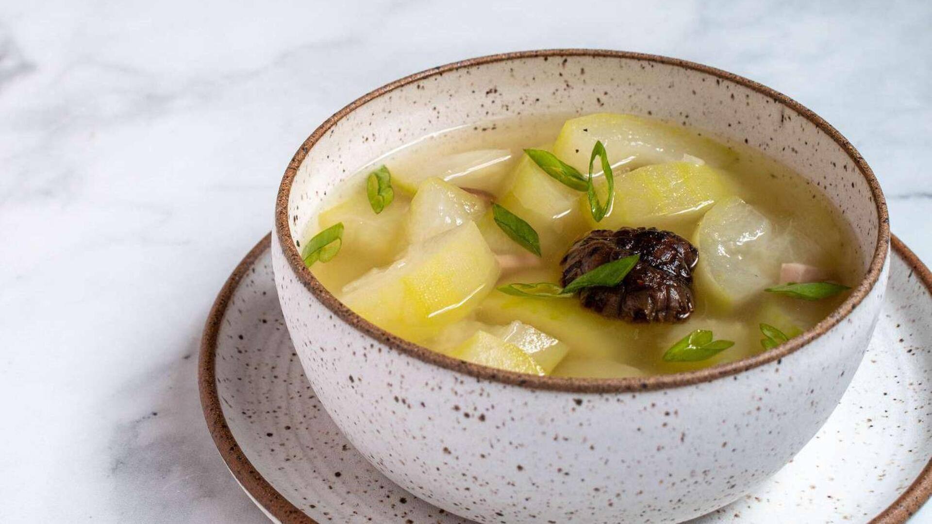 สูตรซุปฟักเขียวครีมมี่กับเมล็ดเทียนข้าวคั่ว ทำง่าย อร่อยได้ทุกวัน