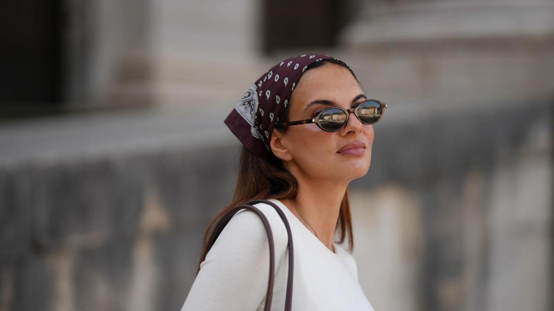 5 สไตล์แมตช์ผ้าบันดานาให้สวยรับฤดูใบไม้ผลิ