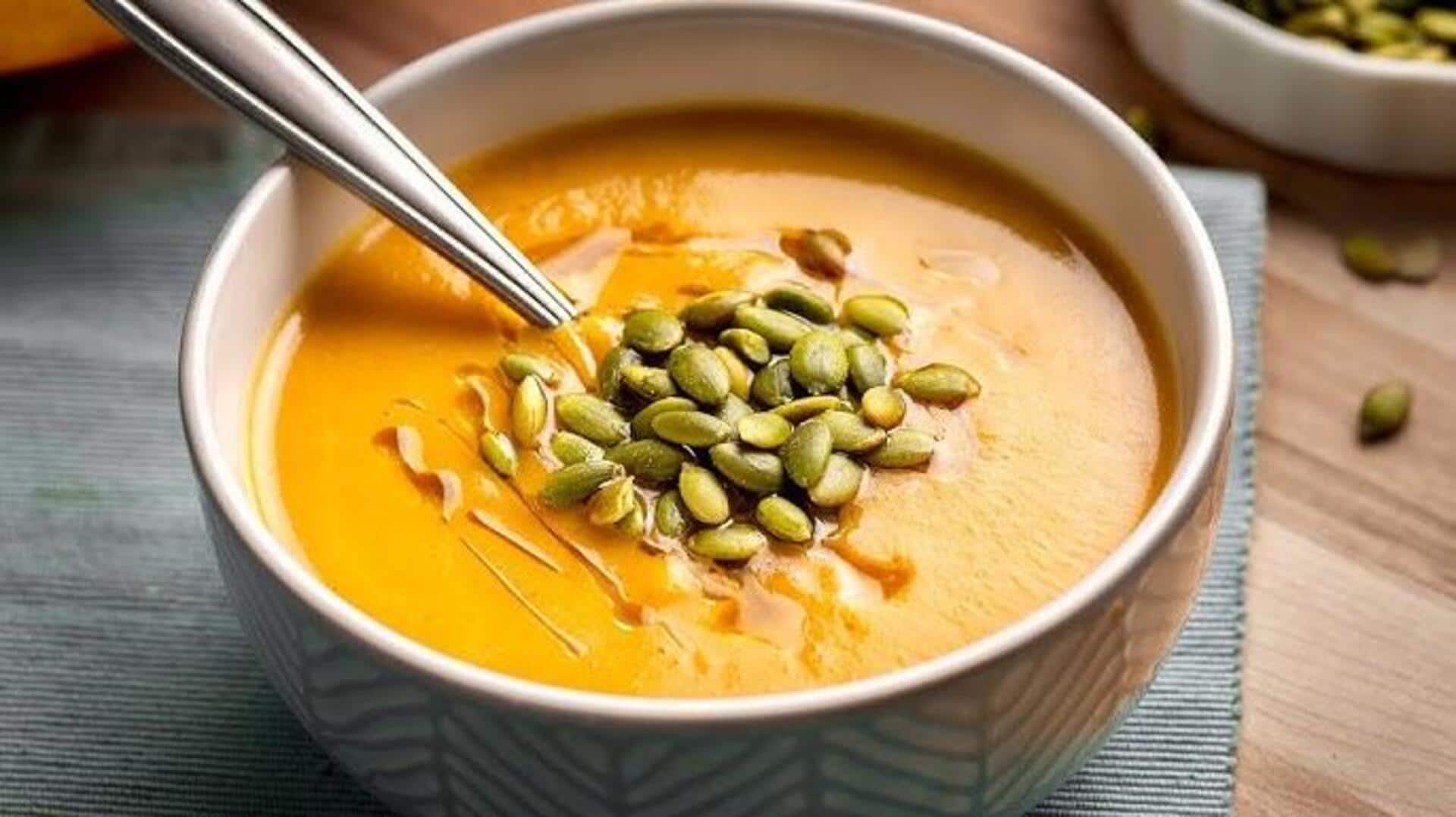 ซุปฟักทองอบหอมมัน สูตรง่ายทำเองได้ที่บ้าน