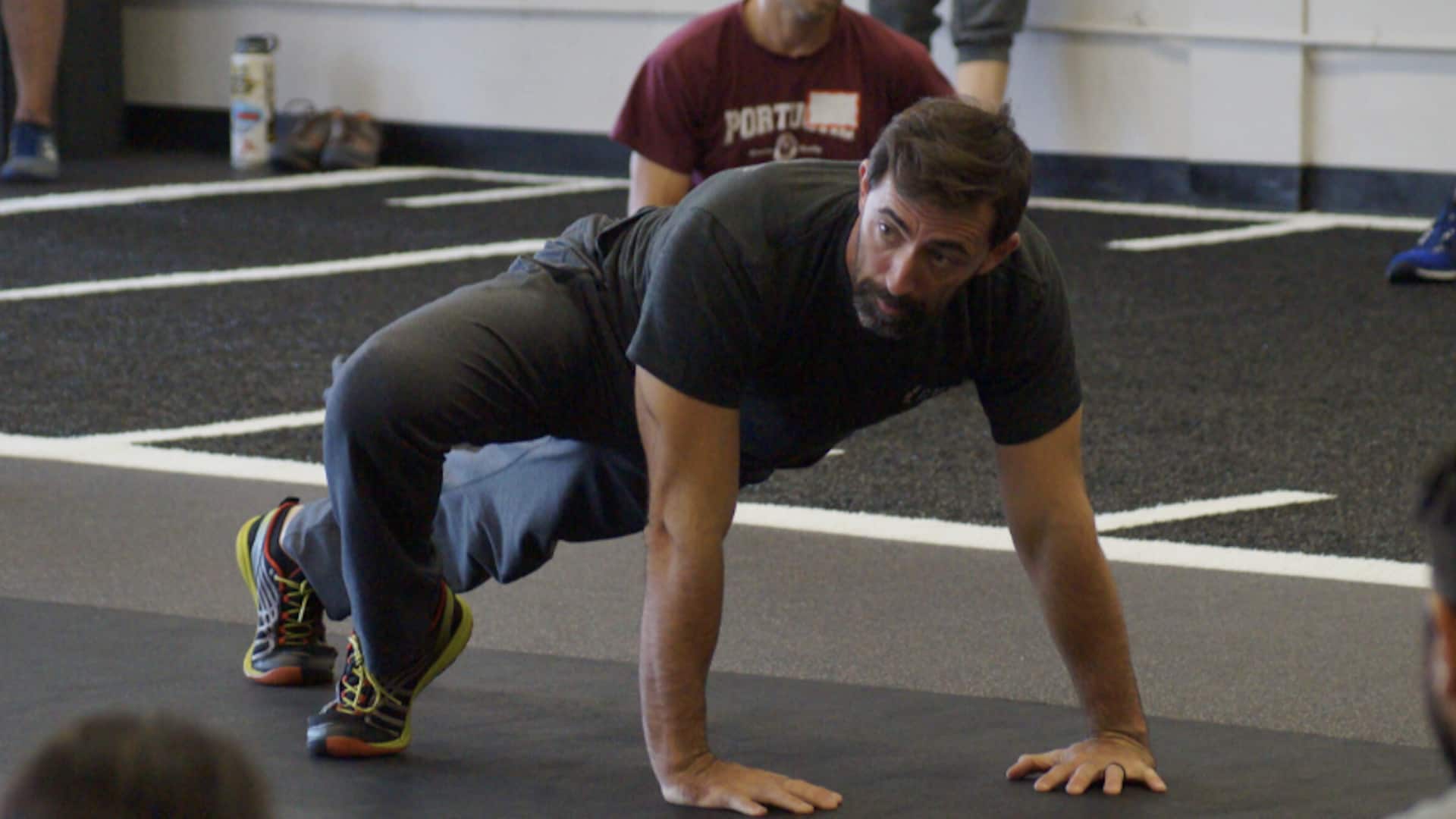 5 ท่าโยนหมอนง่าย ๆ เพื่อเสริมทักษะการประสานงาน