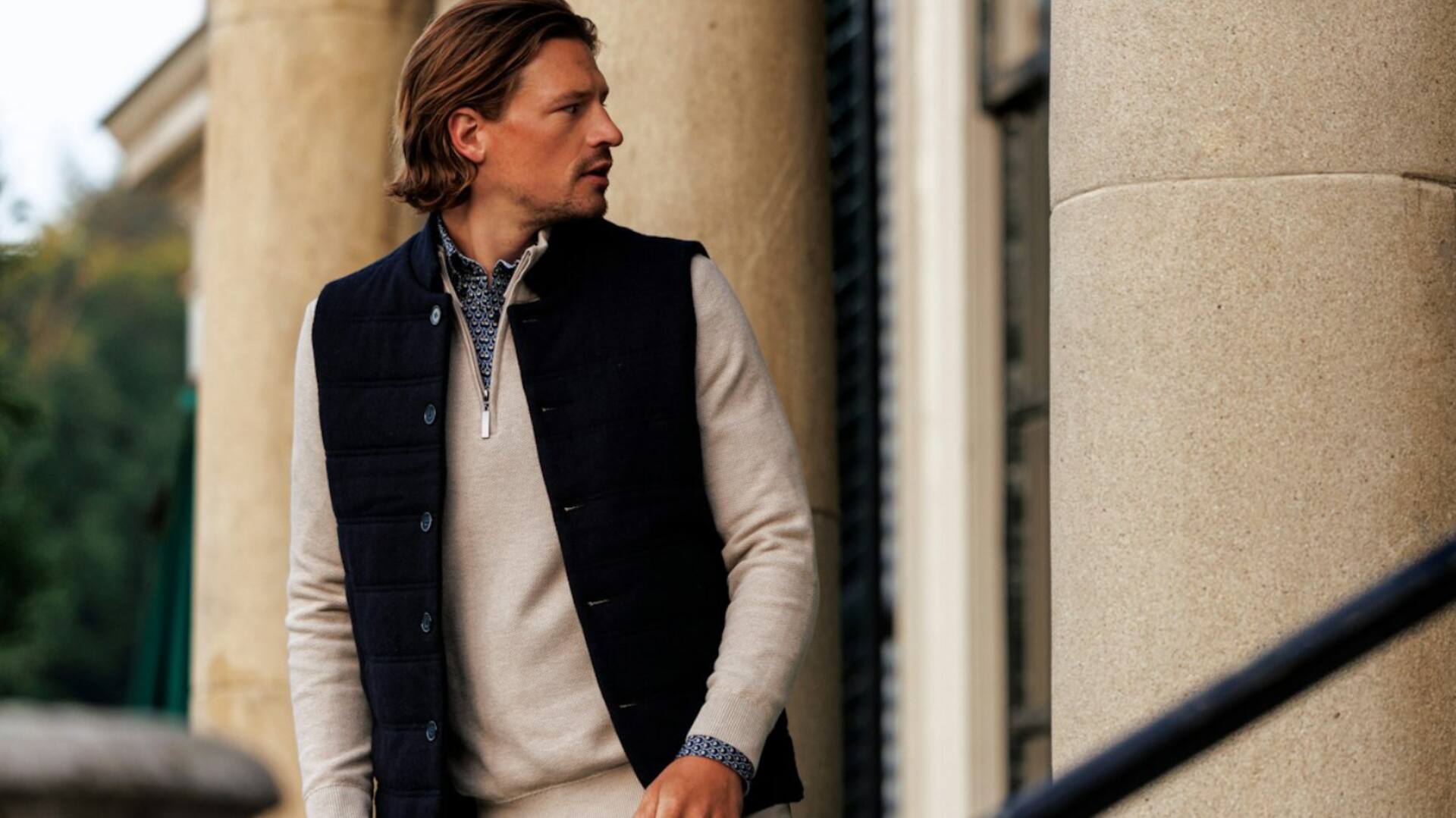 5 สไตล์ที่แมตช์กับกิลเลต์ยาวคาดเอวได้อย่างลงตัว