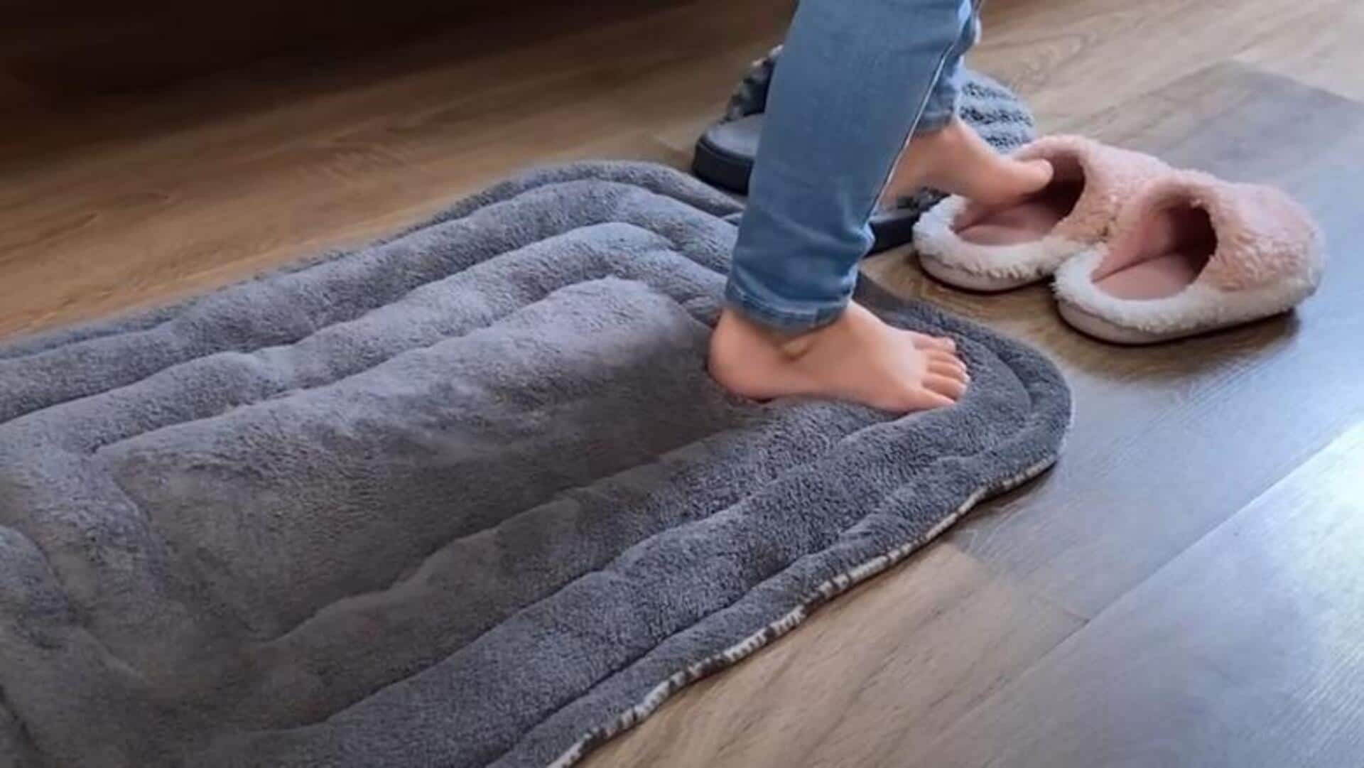 5 ไอเดียดัดแปลงผ้าห่มเก่าให้กลายเป็นแผ่นกันรอยพื้นในบ้าน