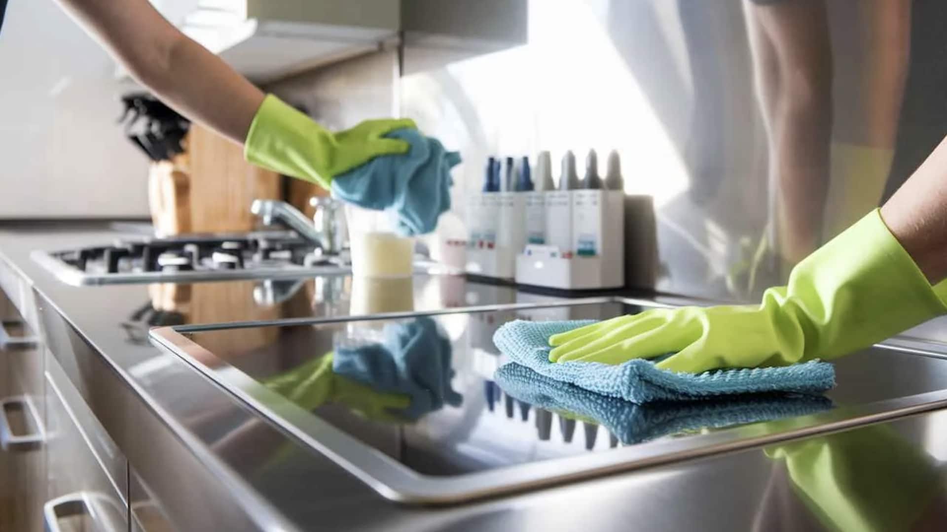 เคล็ดลับทำความสะอาดพื้นด้วยของใช้ในครัวแบบประหยัด