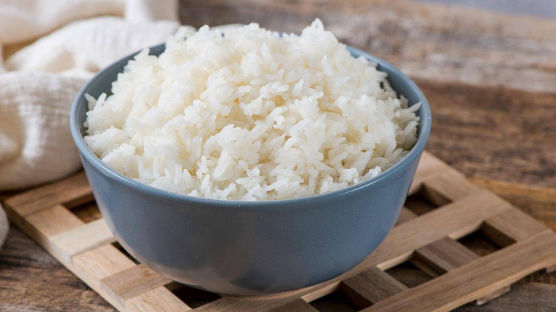 ข้าวหอมมะลิและชามะพร้าวหอม คู่หูรสชาติไทยแท้