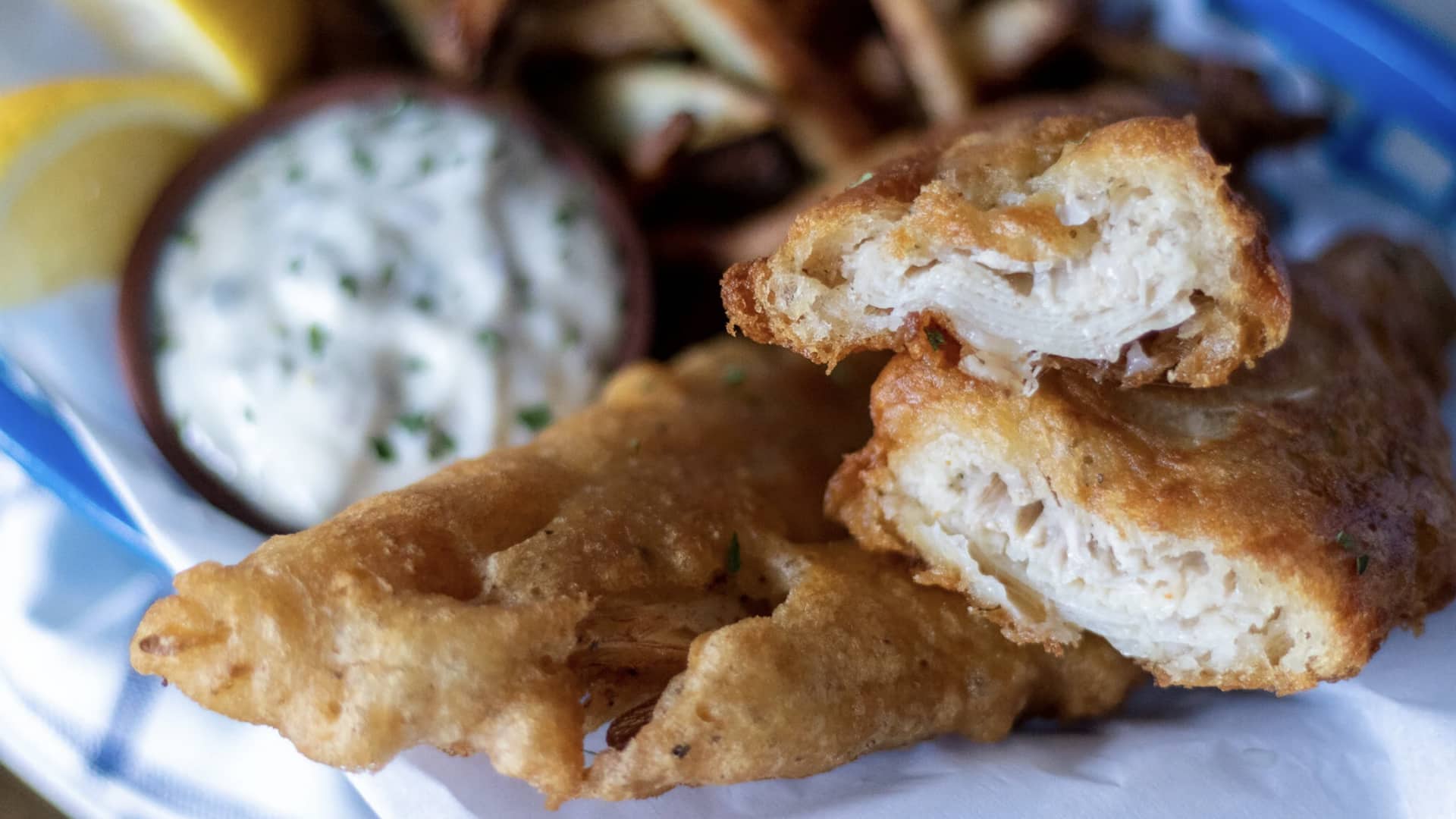 สูตรดอกกล้วยหอมทอดกับอูรัดดาล อร่อยกรอบทุกคำ