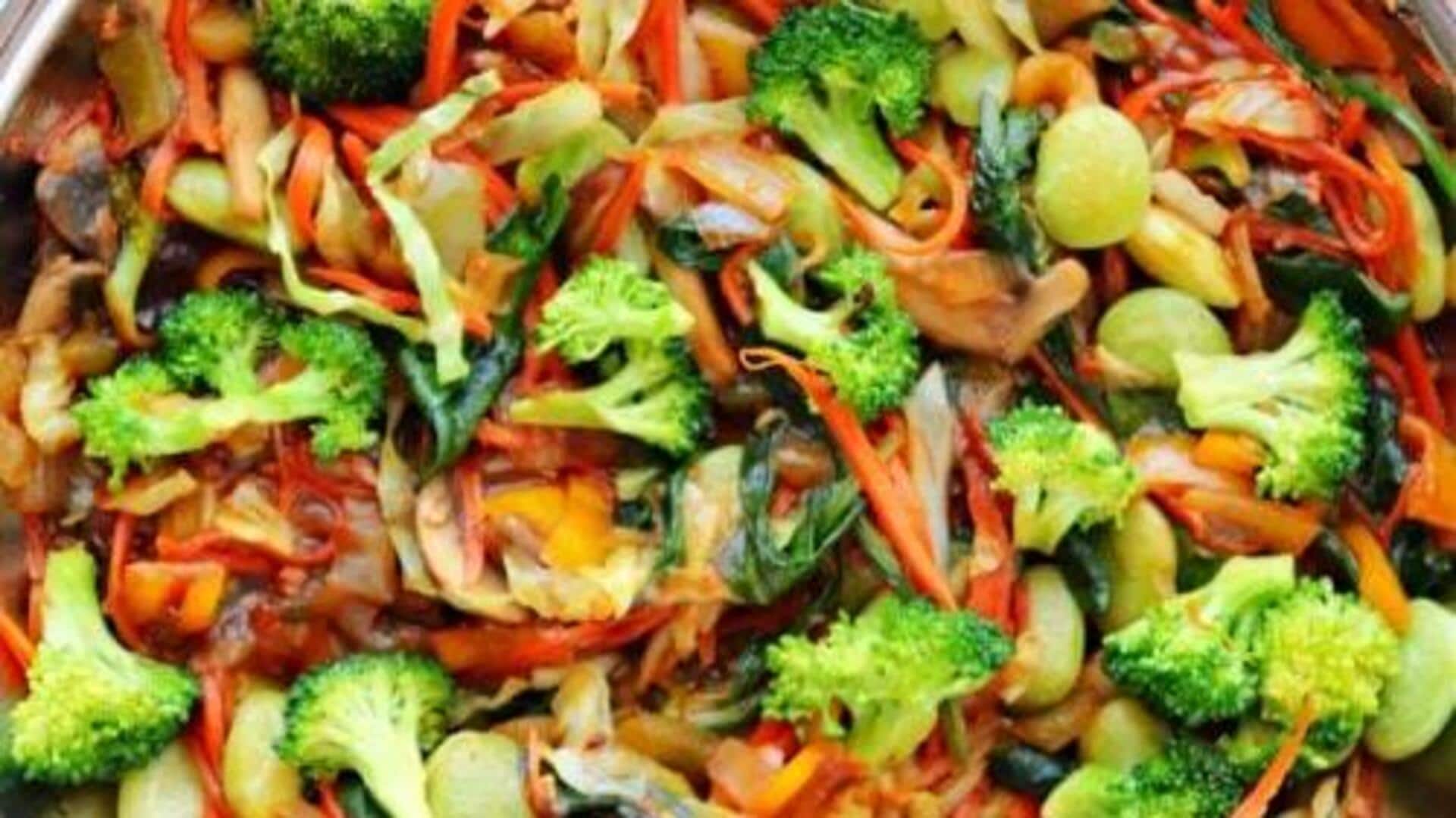 ผัดผักกาดแดงจีนอบ: สูตรมังสวิรัติทำง่ายที่บ้าน