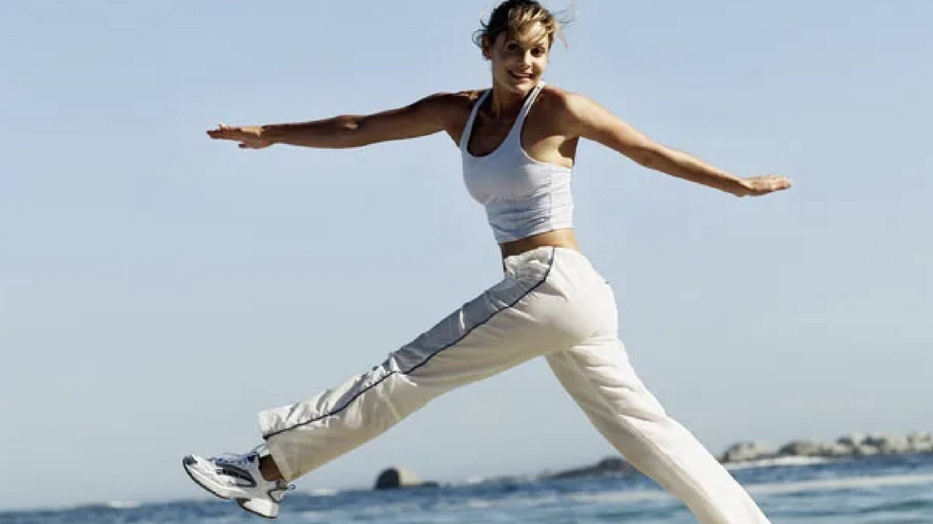 การสวิงแขนเลขแปดเพื่อเพิ่มความยืดหยุ่น