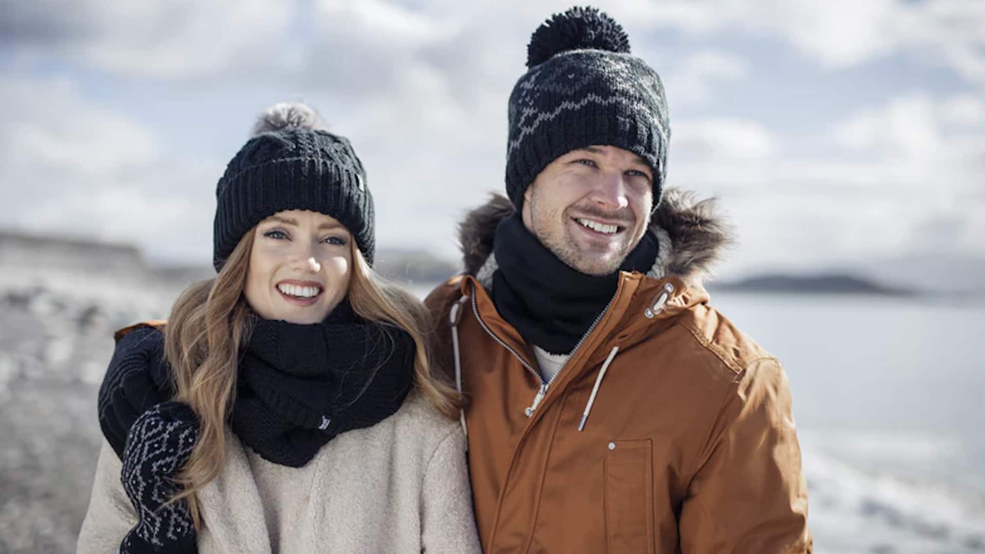 5 สไตล์แมตช์เสื้อคอผ้าพันคอให้ดูชิคทุกวัน