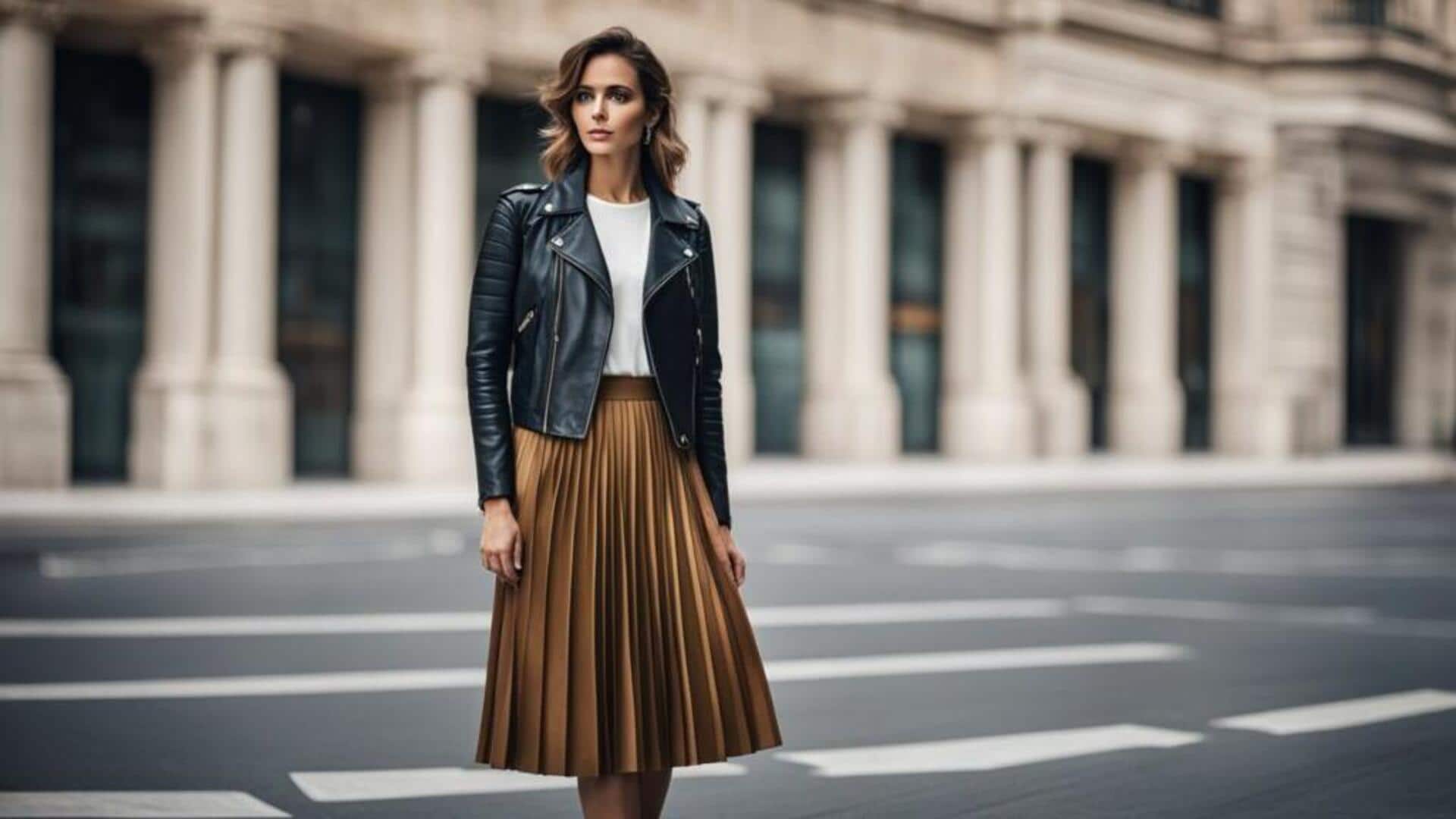 5 สไตล์เบลเซอร์ครอปที่เข้ากับกระโปรงพลีทมิดี้ได้อย่างลงตัว