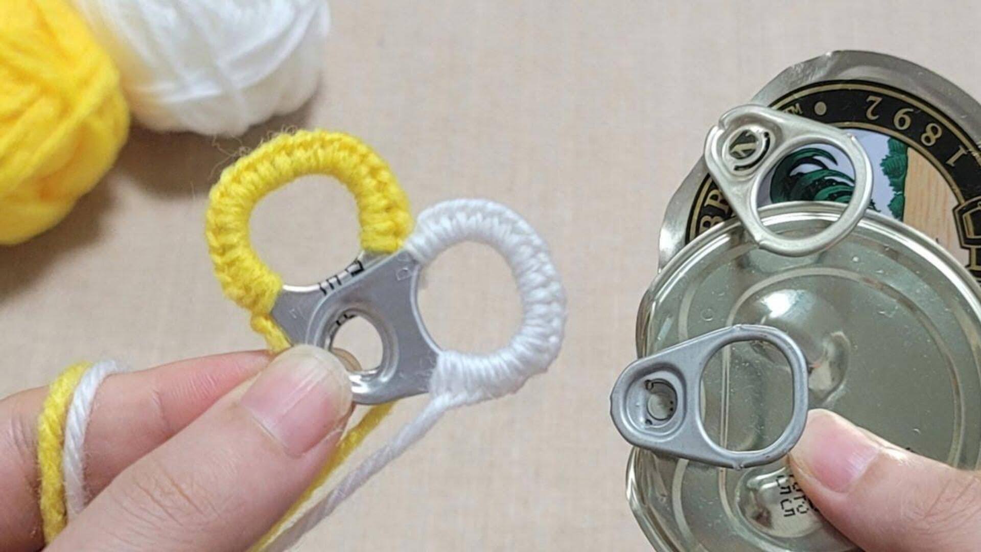 เปลี่ยนฝาเปิดกระป๋องเหลือใช้ให้กลายเป็นตะขอสุดคุ้มค่า