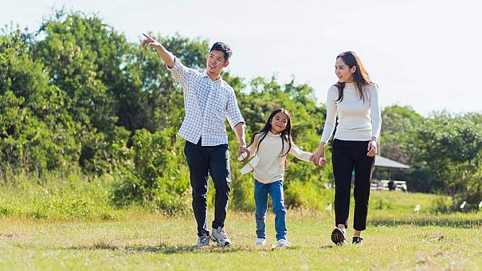 เดินเล่นในสวนยามเย็นเพื่อเพิ่มพลังงาน