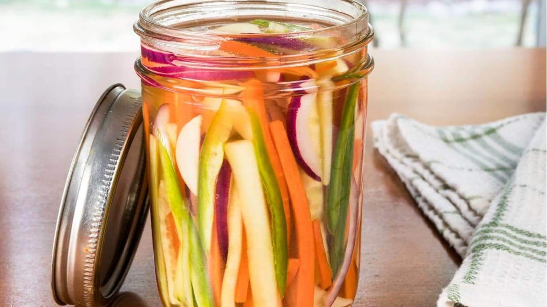 ผักดองขิงข่าแบบไทย ทำง่าย ๆ ที่บ้าน