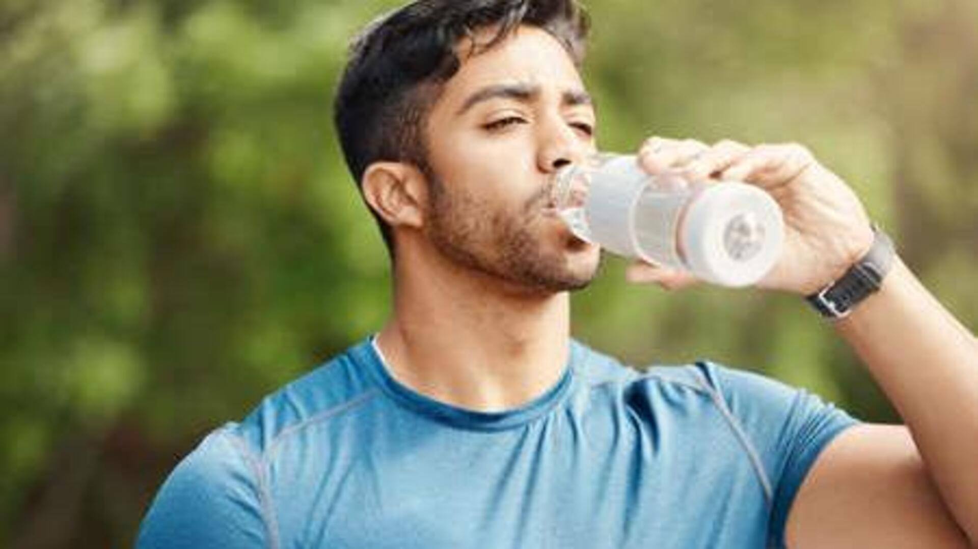 เพิ่มพลังงานด้วยการหยุดพักเพื่อดื่มน้ำ